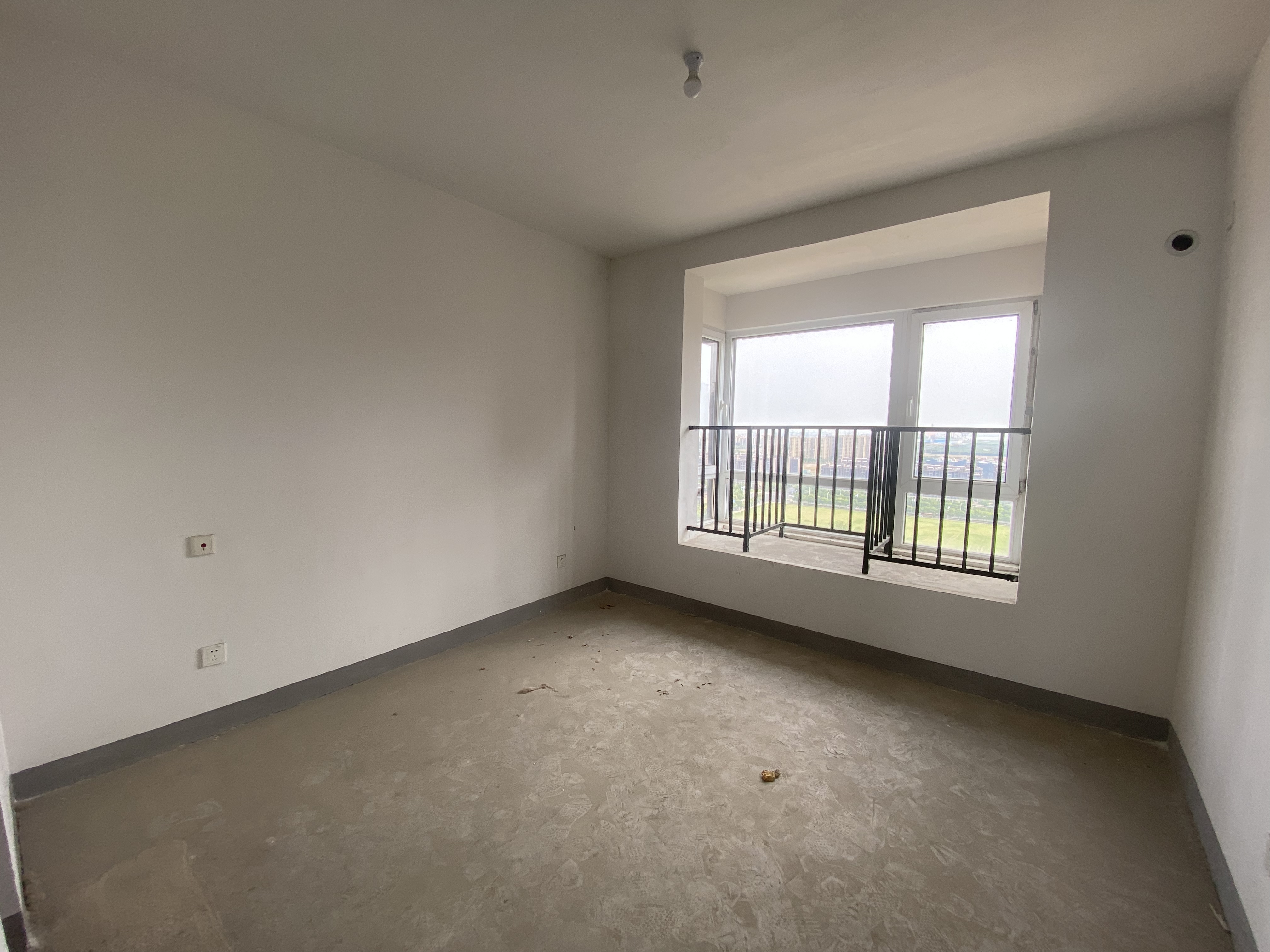 金科廊桥水岸 3室2厅1卫 111.00m&sup2;
