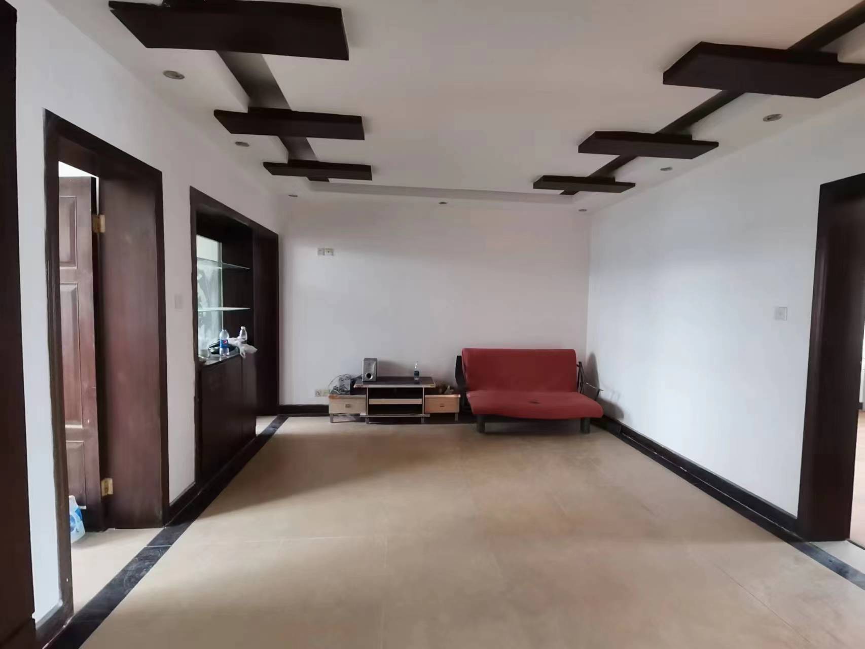 八角亭小区 3室2厅1卫 110m²
