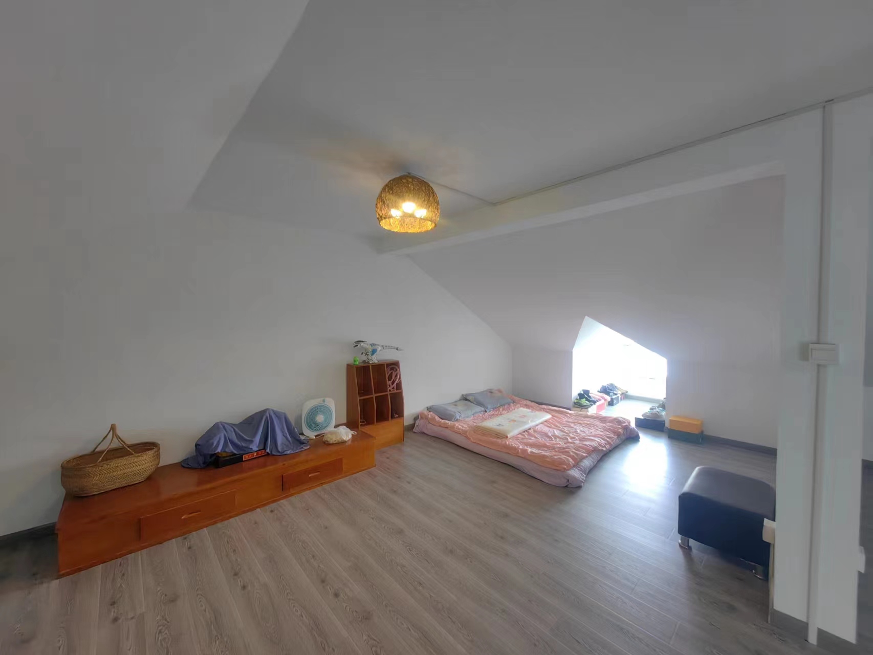 天山花苑西区 2室1厅1卫 79.33m&sup2;