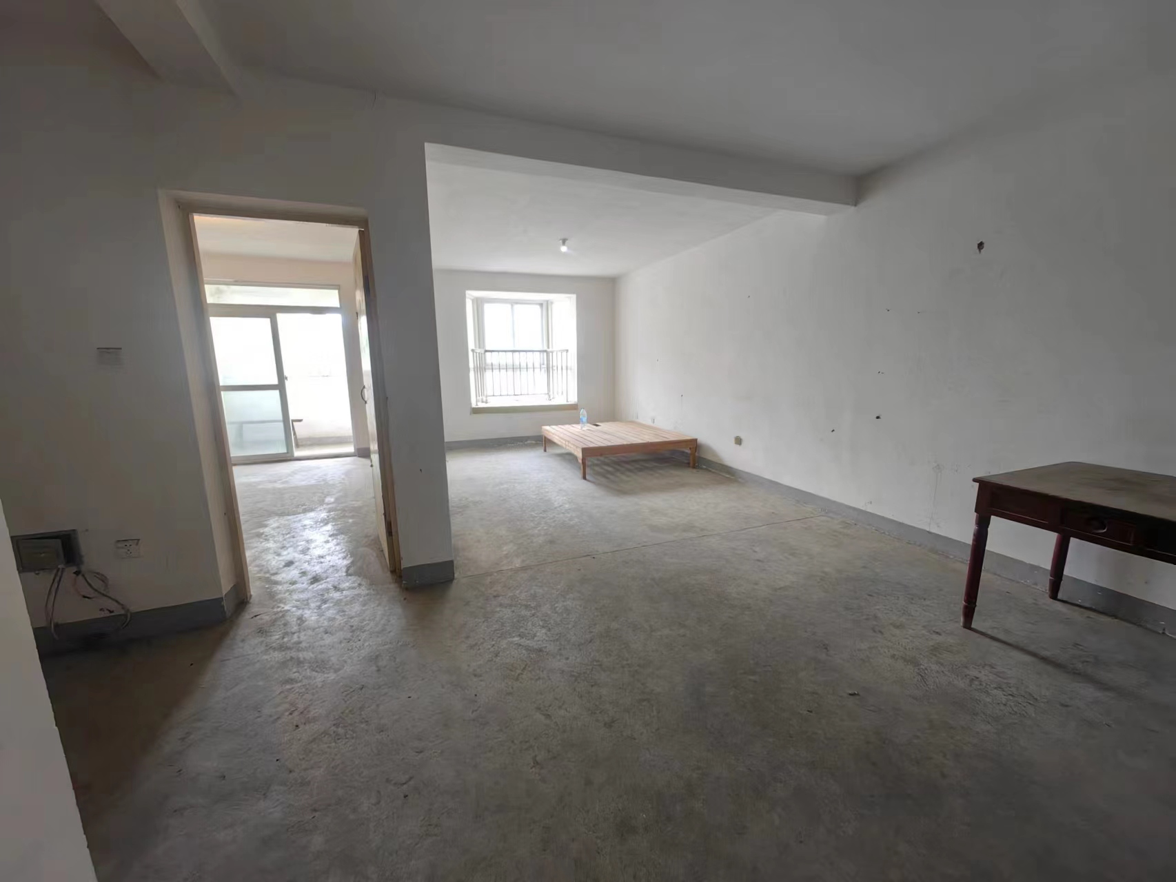 景河苑 1室1厅1卫 90m²