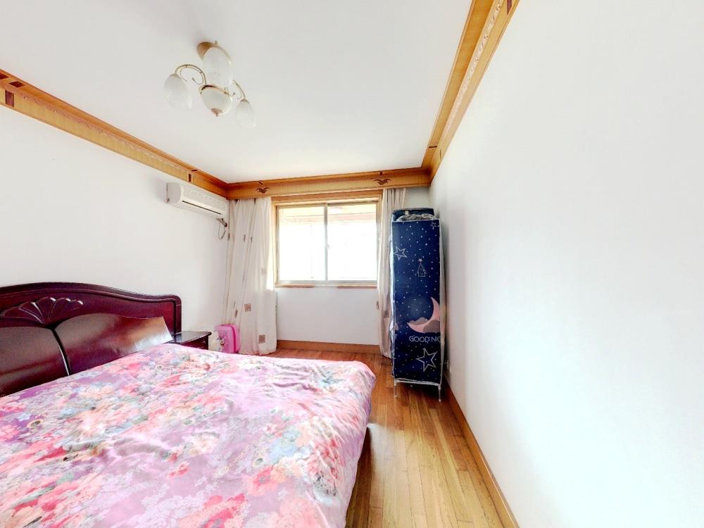 富丽花园 3室2厅2卫 136.99m&sup2;