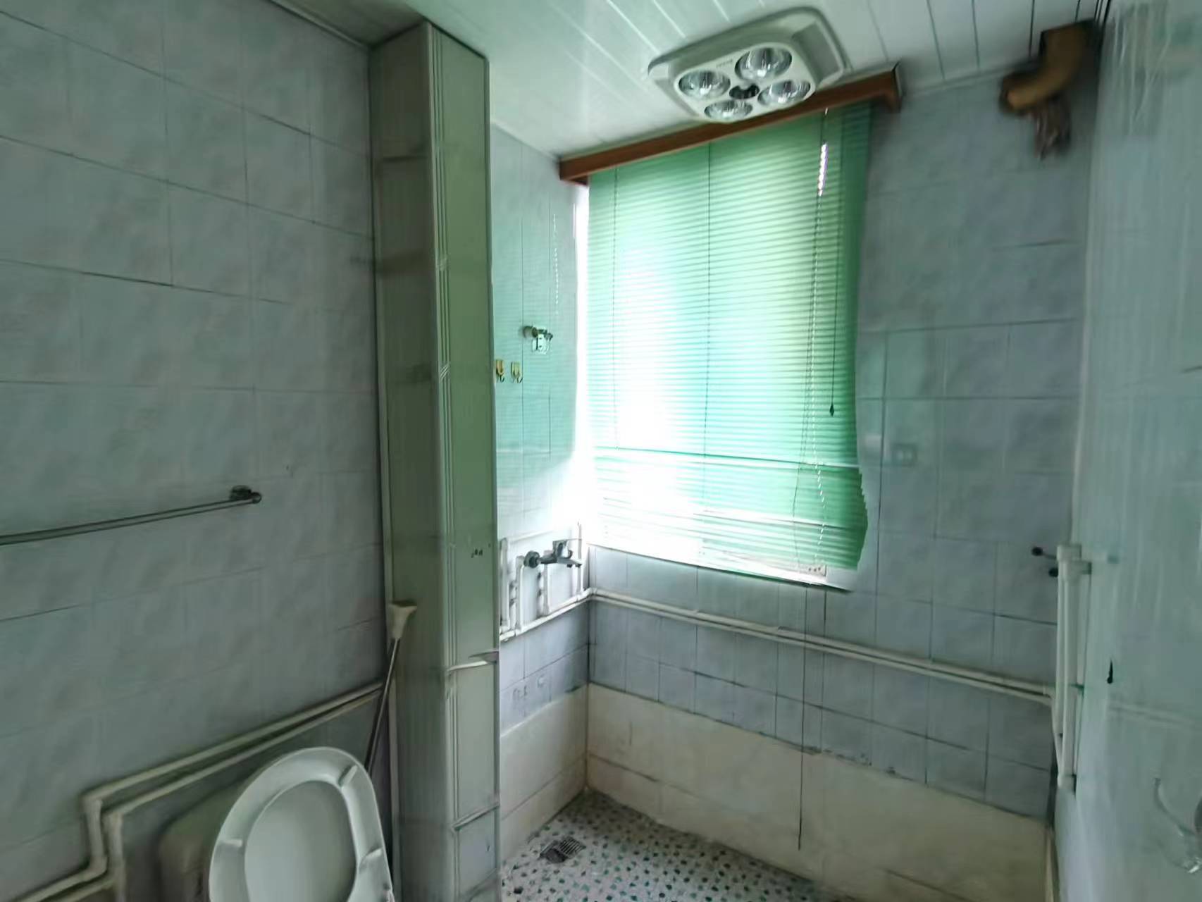 师范桥新村 3室2厅1卫 94m&sup2;