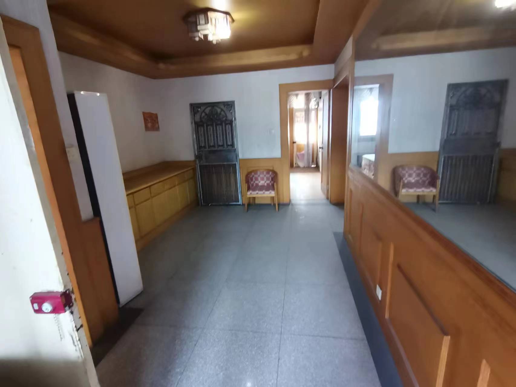 师范桥新村 3室2厅1卫 94m&sup2;