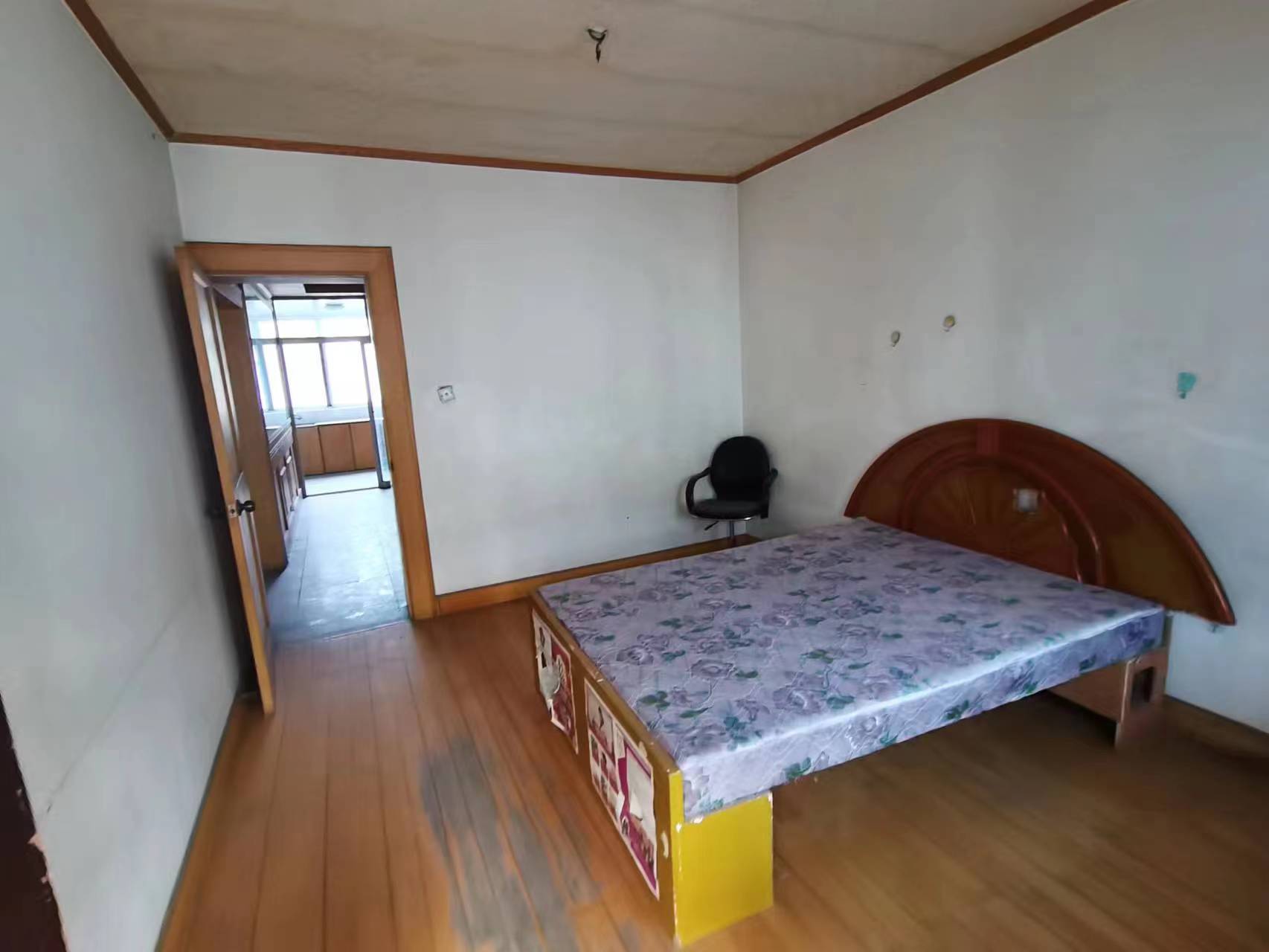 师范桥新村 3室2厅1卫 94m&sup2;