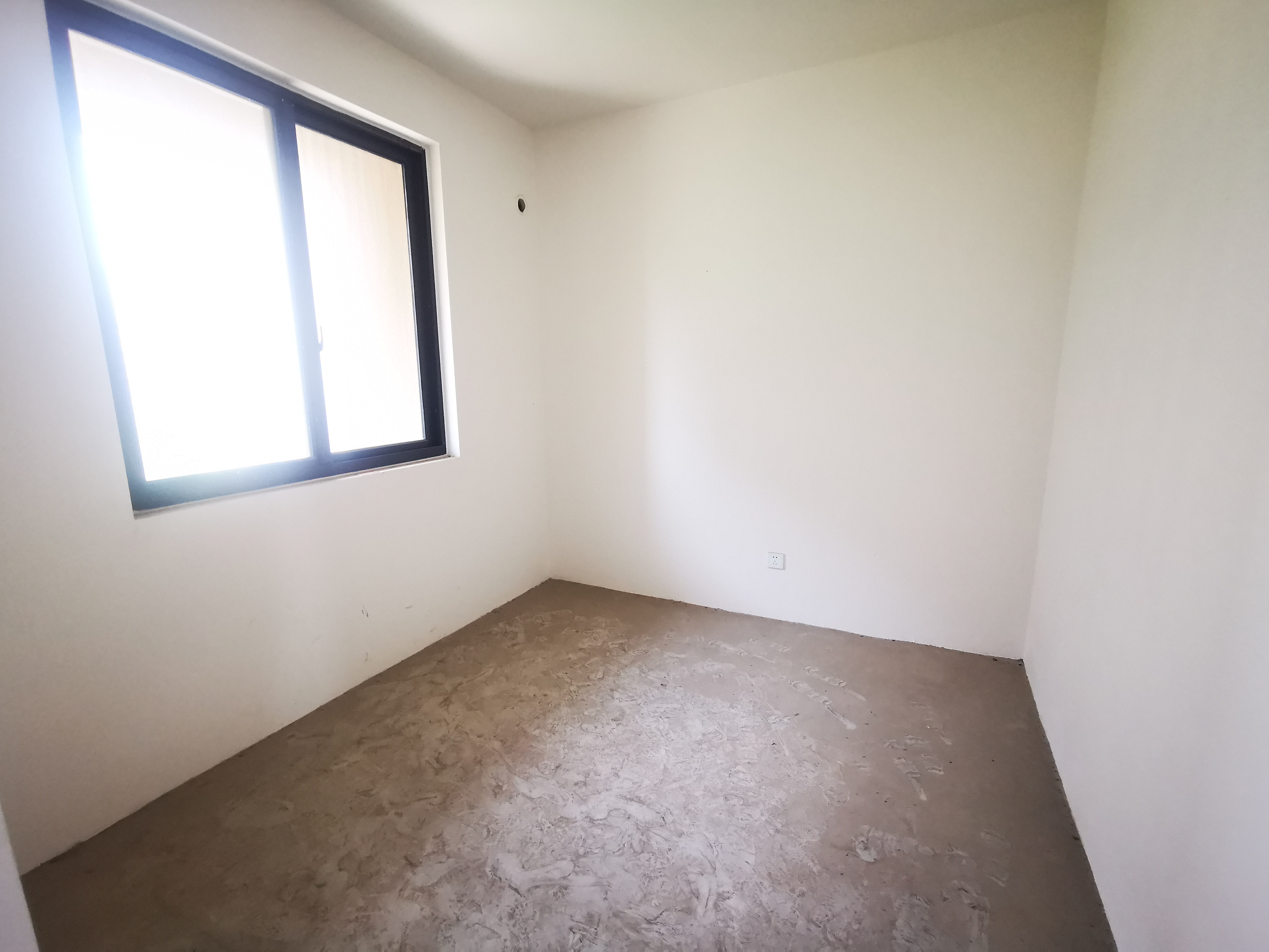 湖畔天下 4室2厅2卫 155m&sup2;