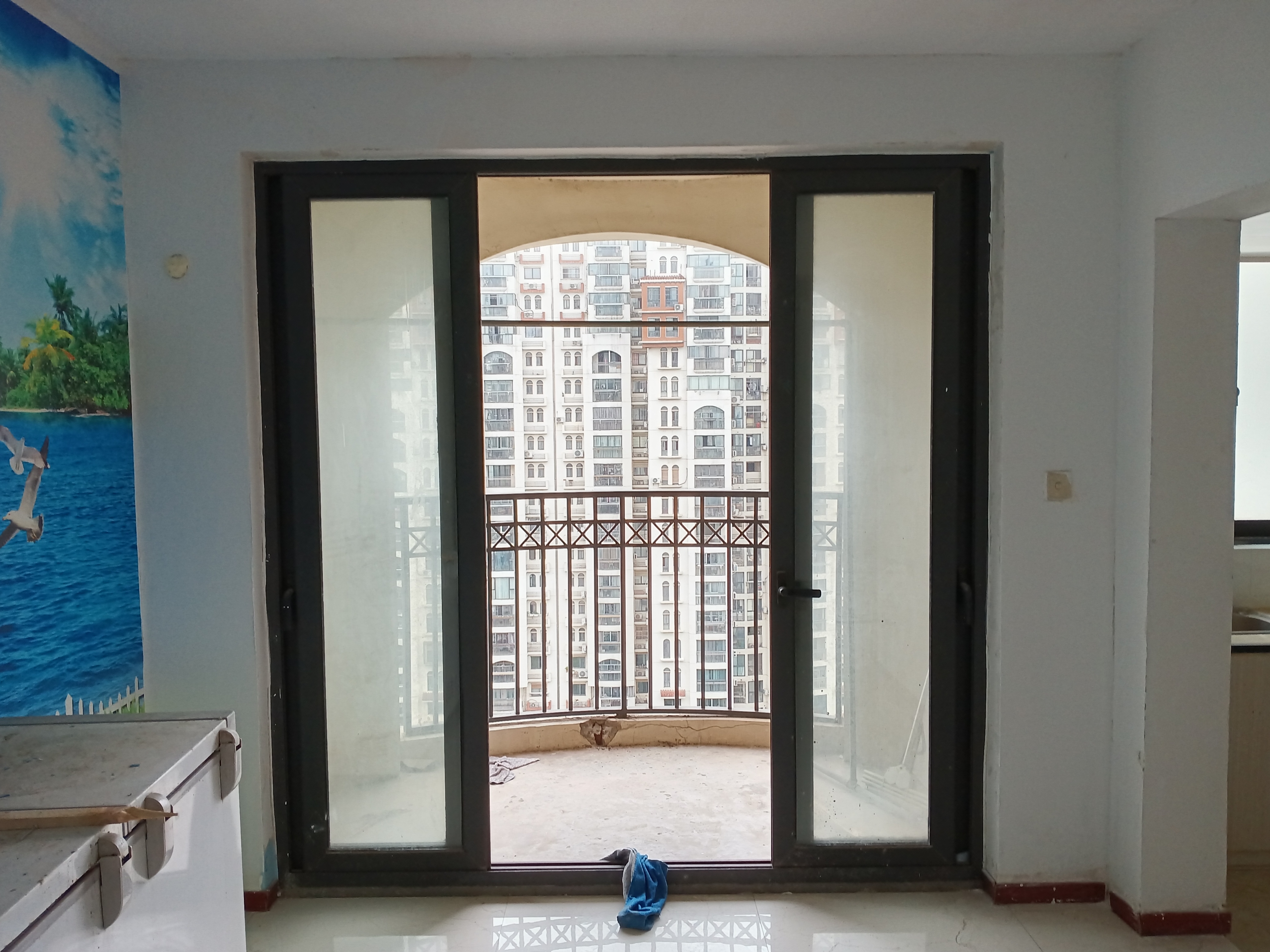 高迪晶城 3室2厅1卫 160.4m&sup2;
