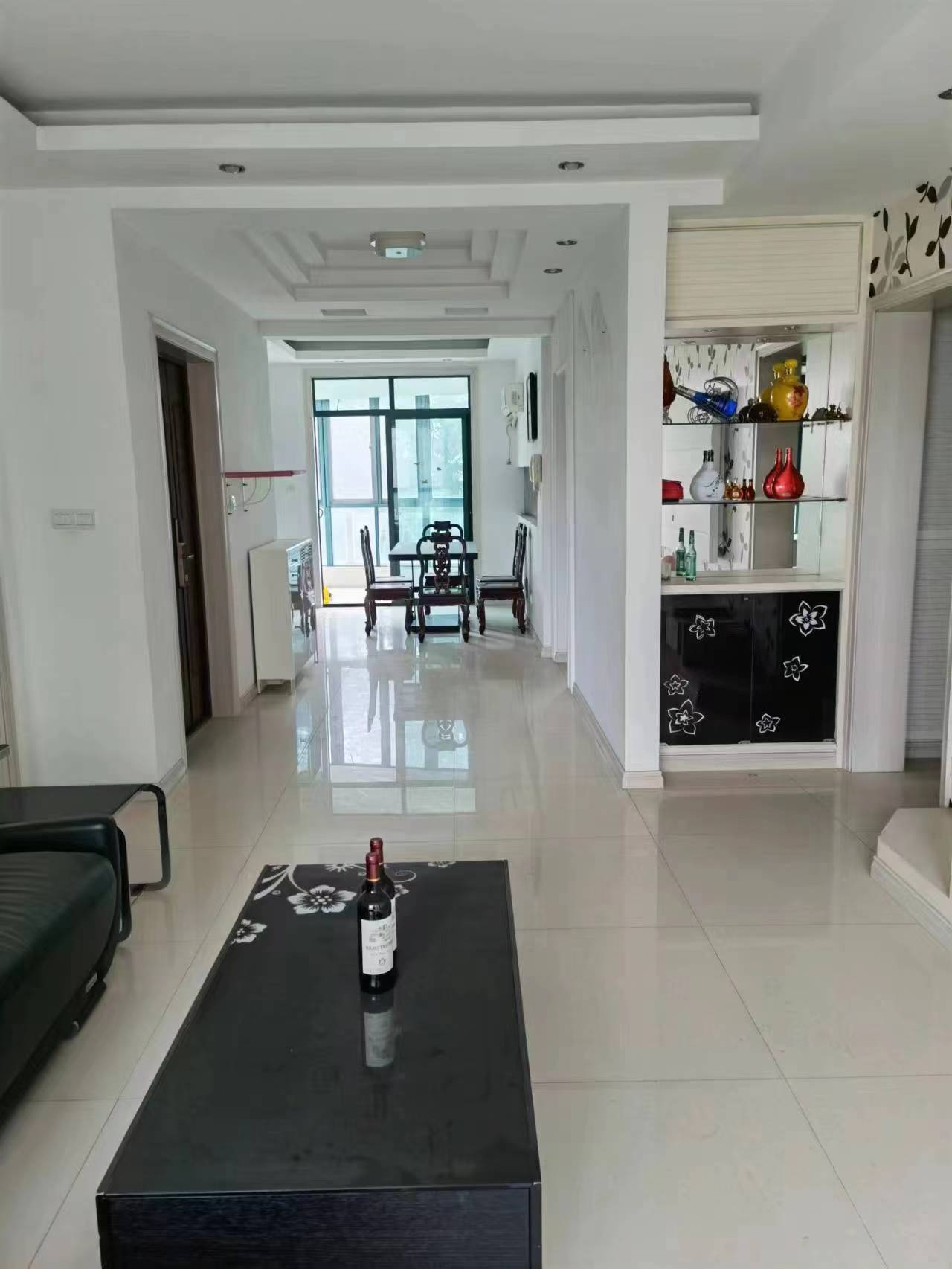 江海皇都私家花园 4室2厅2卫 146m&sup2;