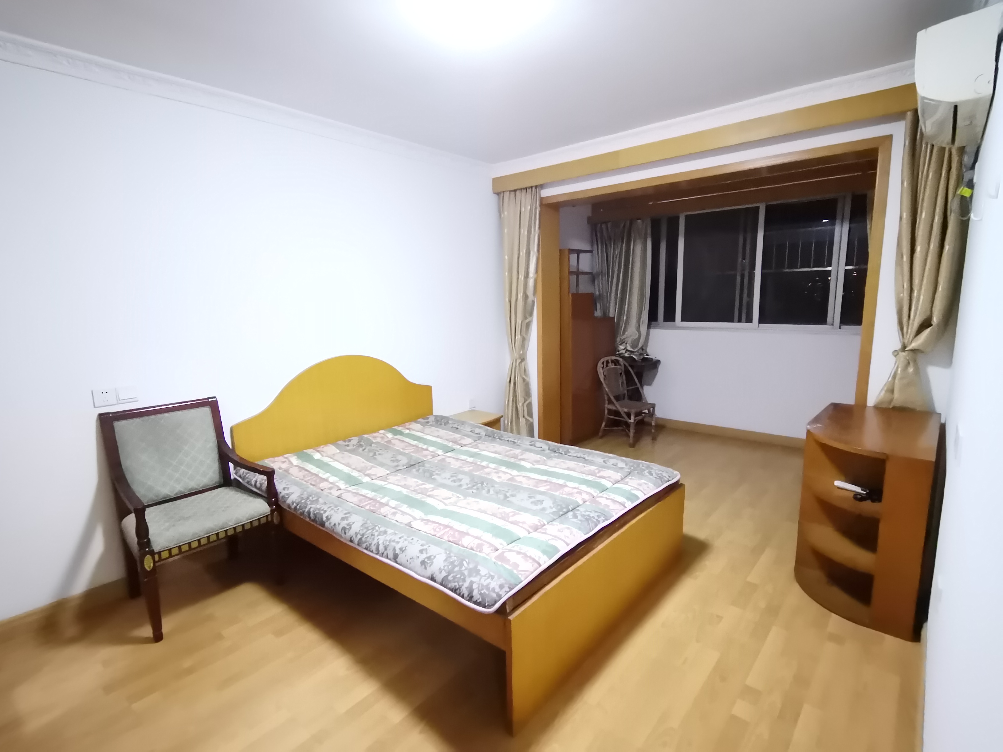 北濠顺遂楼 2室1厅1卫 90m&sup2;