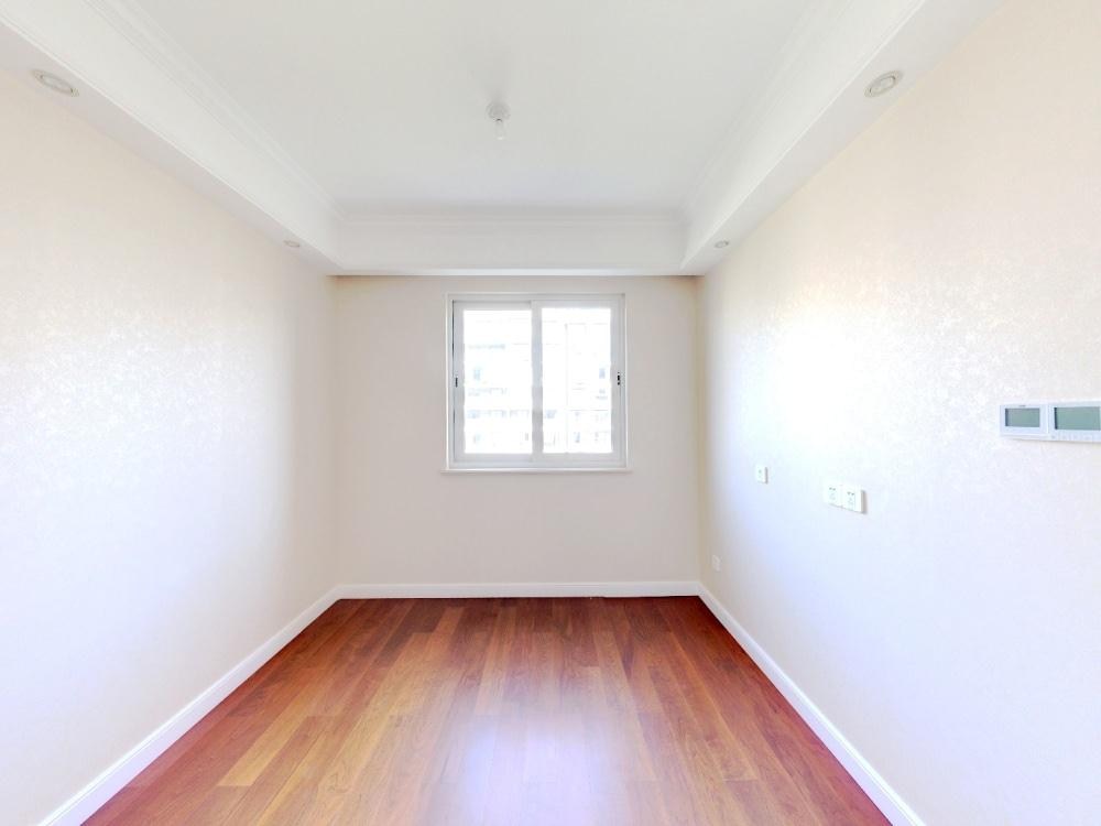 融创盛和九里桃源 4室2厅2卫 143m&sup2;