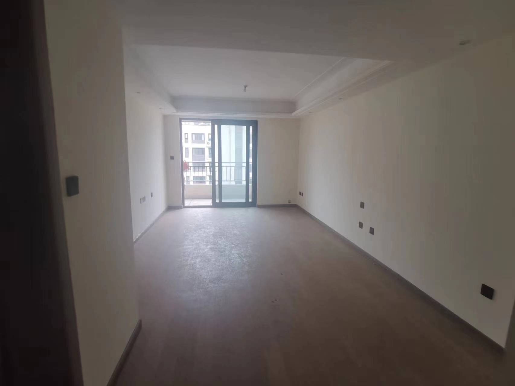 湖山源著 3室2厅2卫 99.00m&sup2;