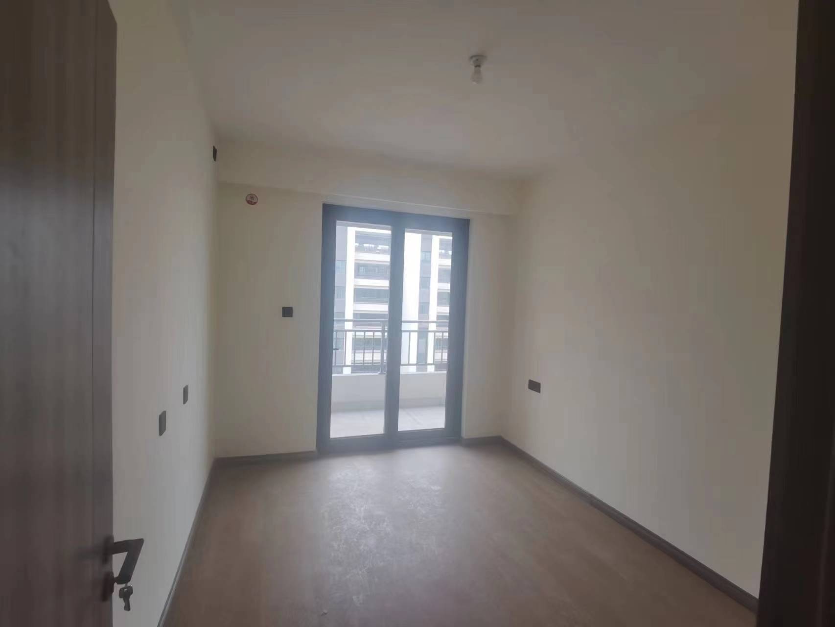 湖山源著 3室2厅2卫 99.00m&sup2;