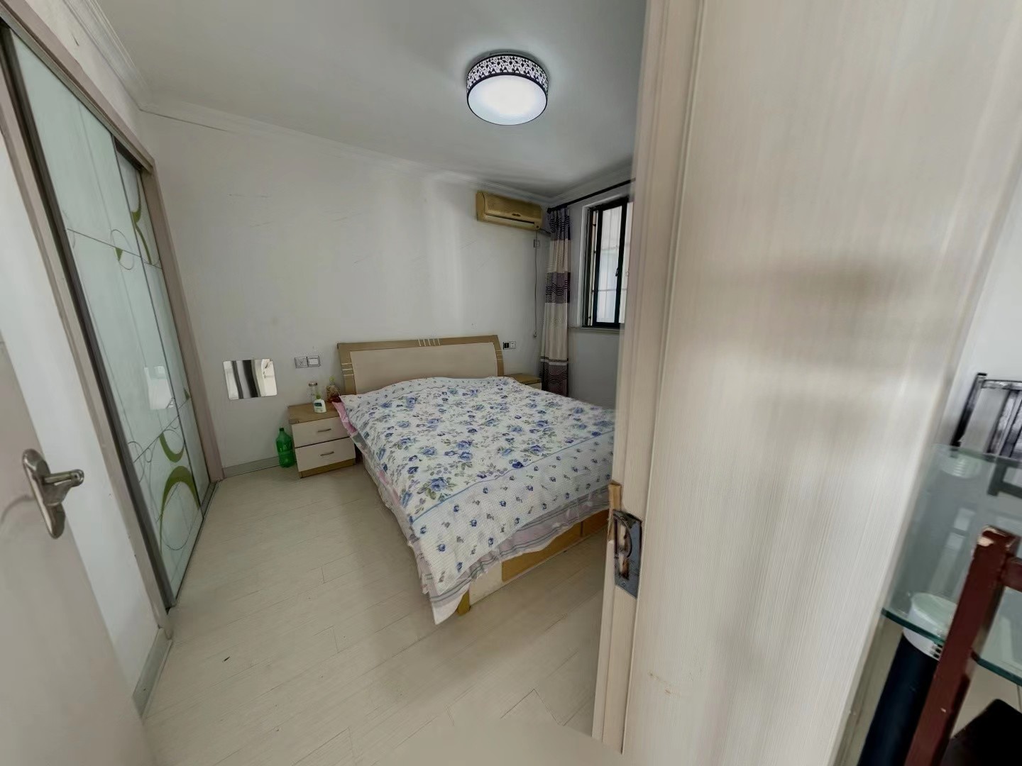 水榭花都 3室2厅2卫 82.00m&sup2;