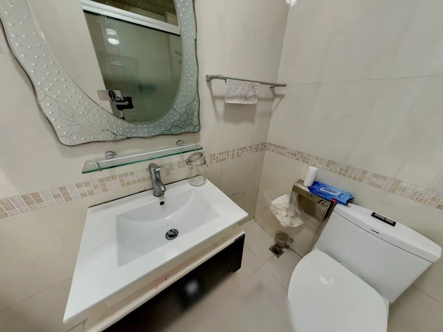 水榭花都 3室2厅2卫 82.00m&sup2;