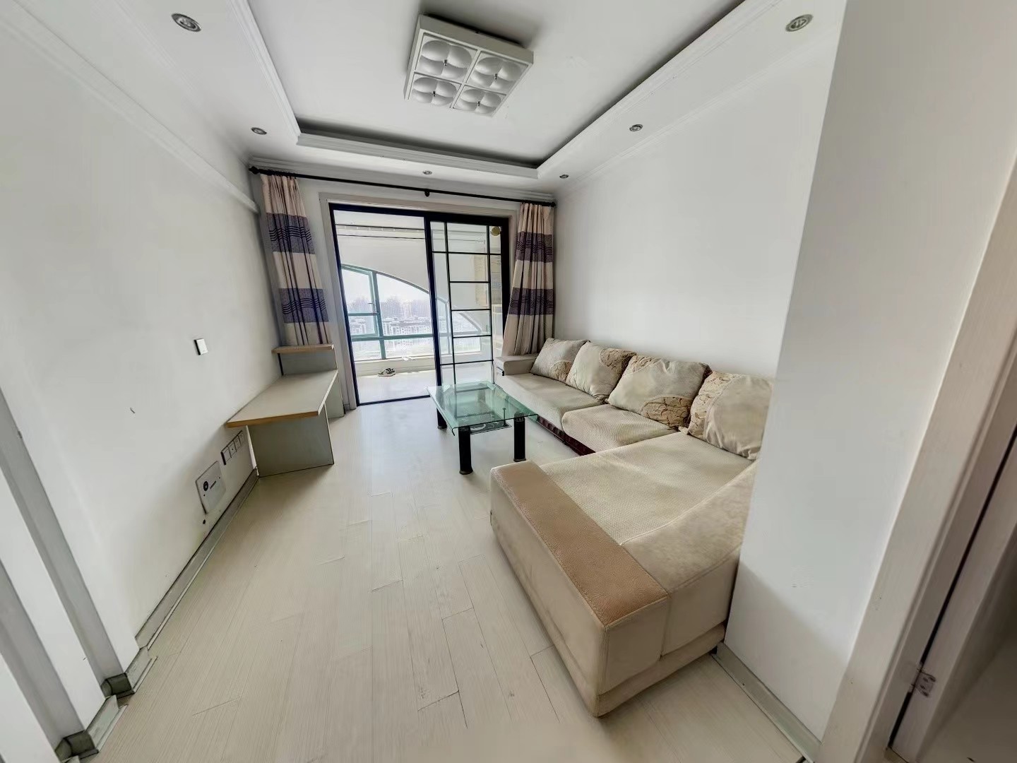 水榭花都 3室2厅2卫 82.00m&sup2;