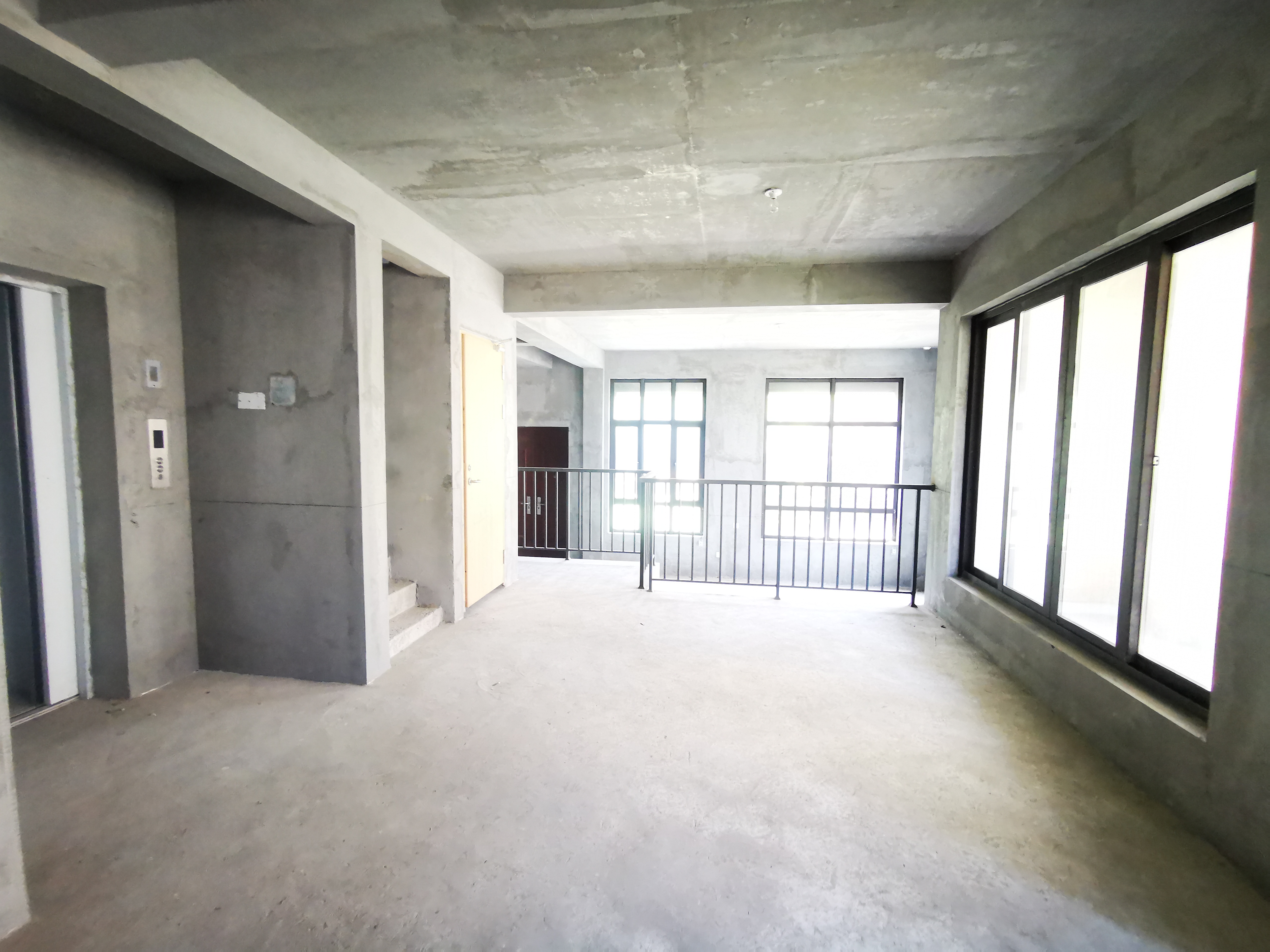 新瑞文化翡翠园 5室2厅3卫 595m&sup2;