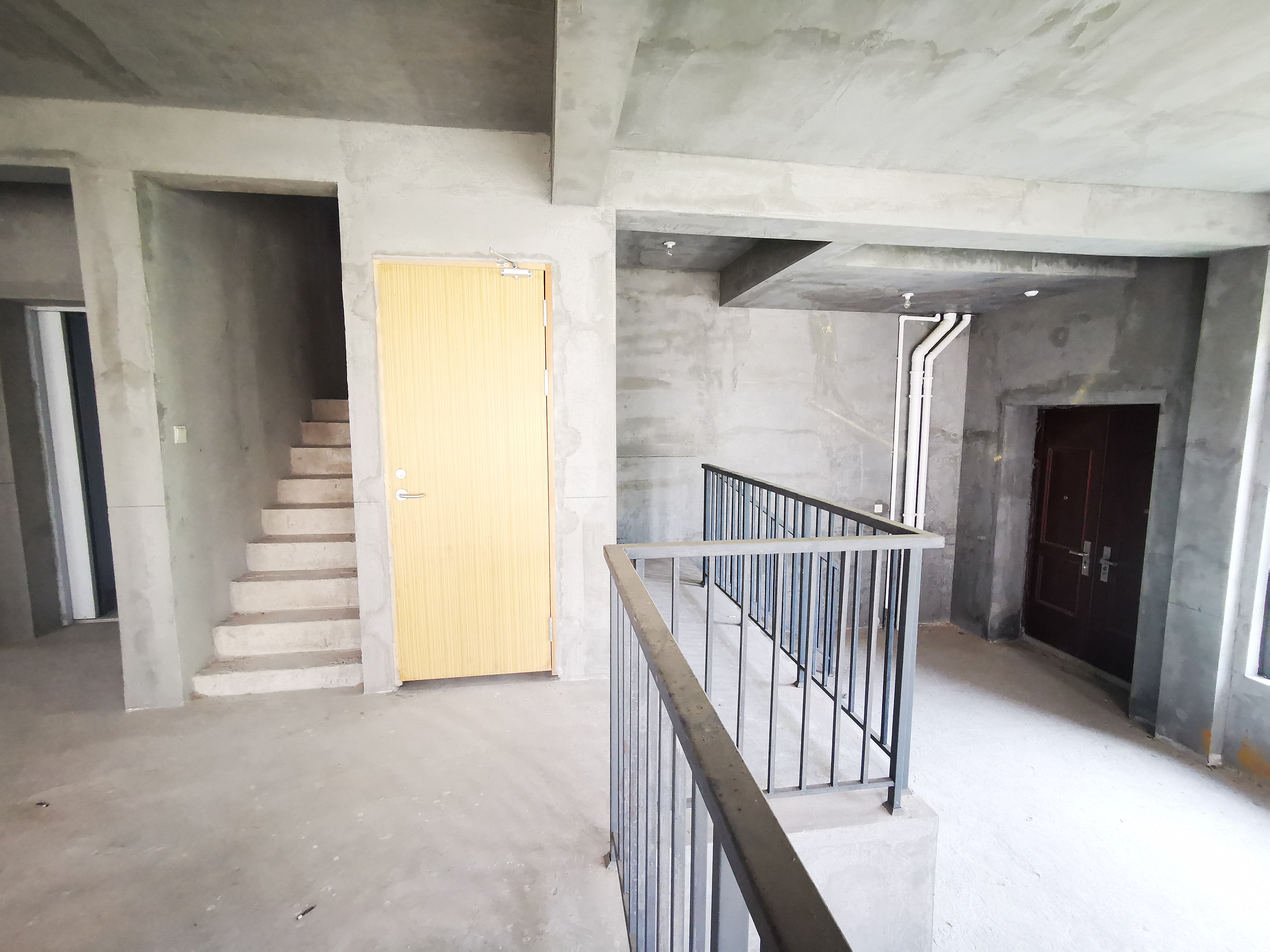 新瑞文化翡翠园 5室2厅3卫 595m&sup2;
