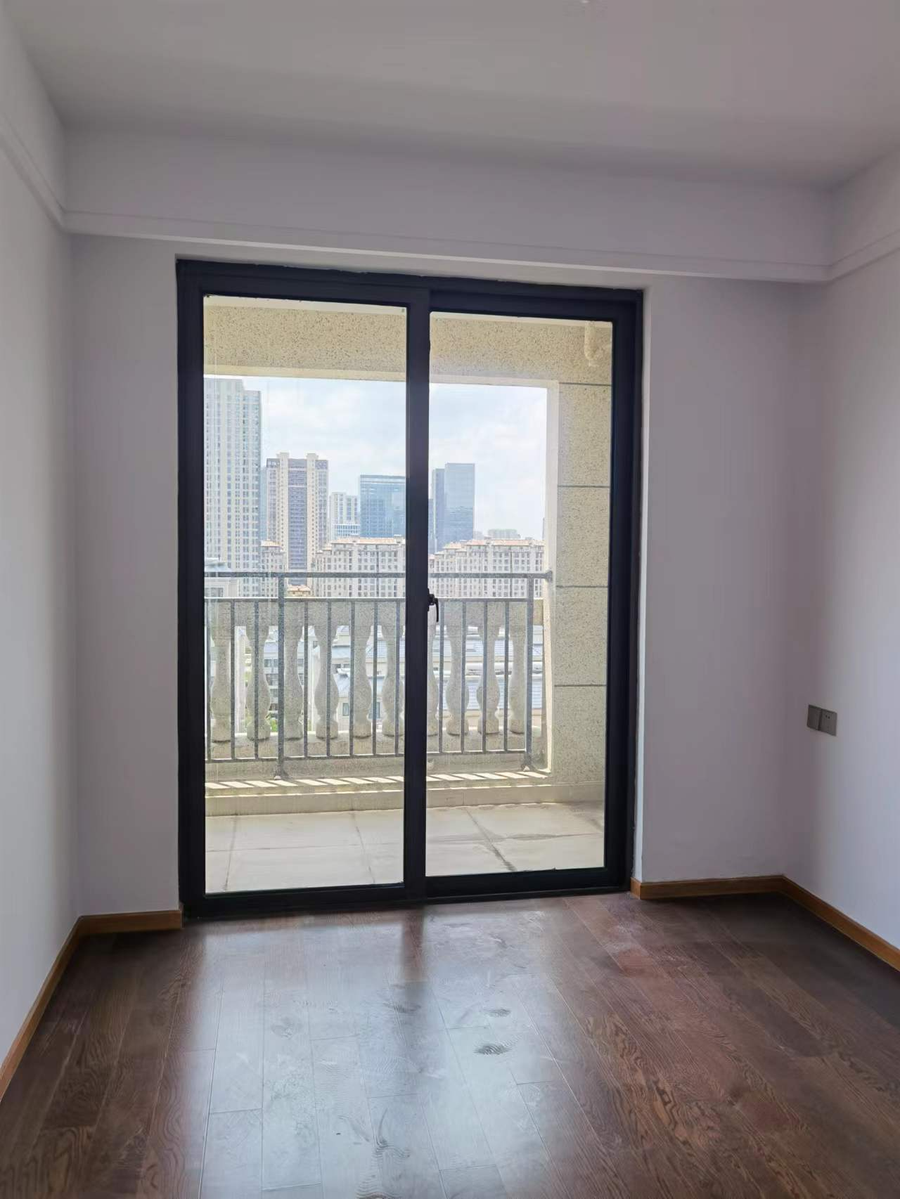 中南熙悦(南通经济技术开发区) 4室2厅2卫 135.588m&sup2;