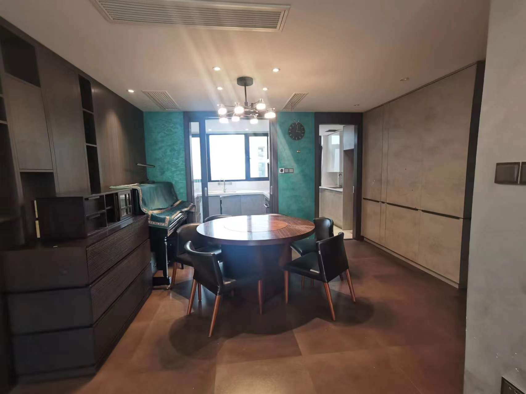 苏建学府雅居 3室2厅2卫 134m&sup2;