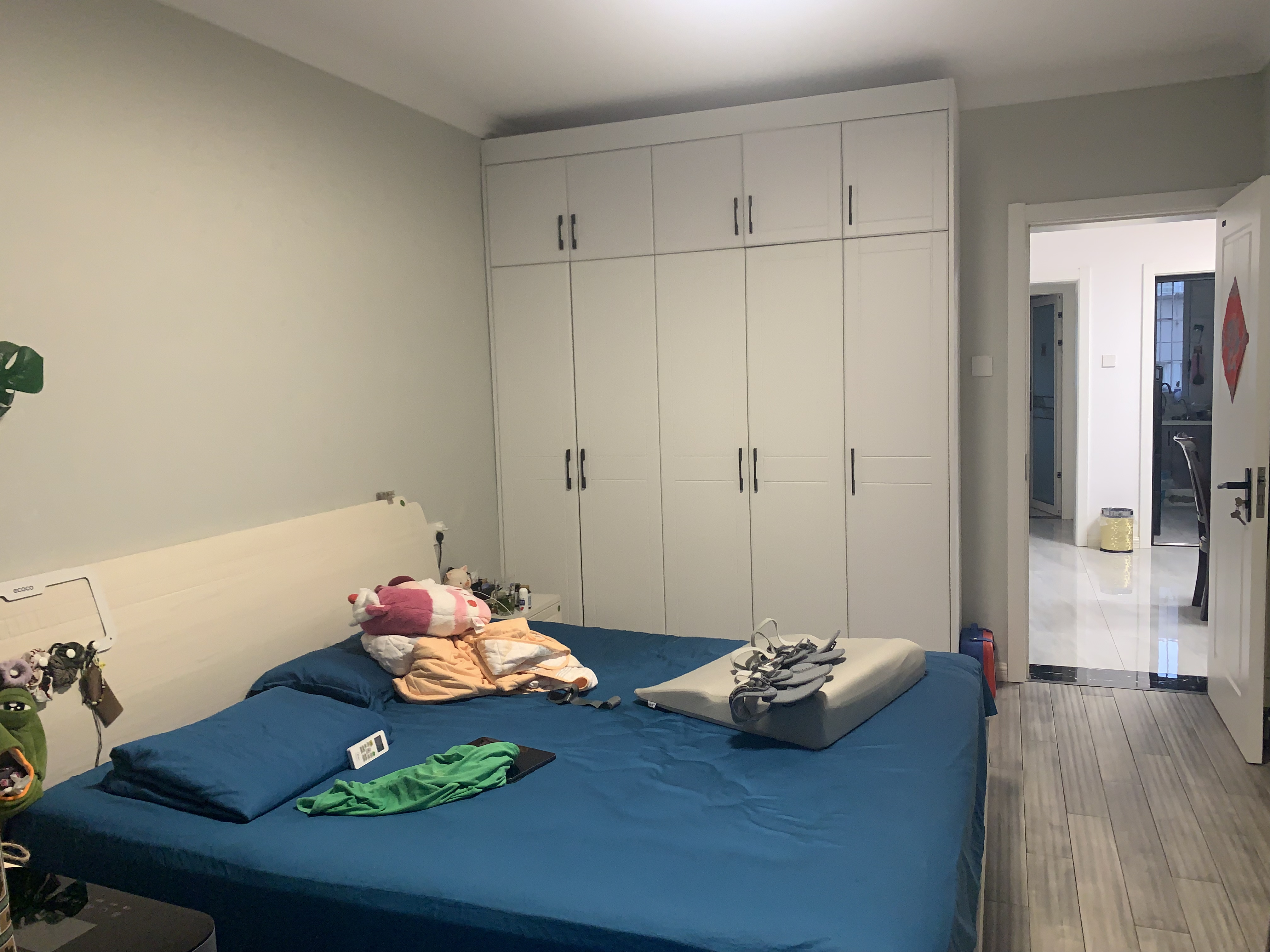虹桥西村 3室2厅2卫 126.00m&sup2;