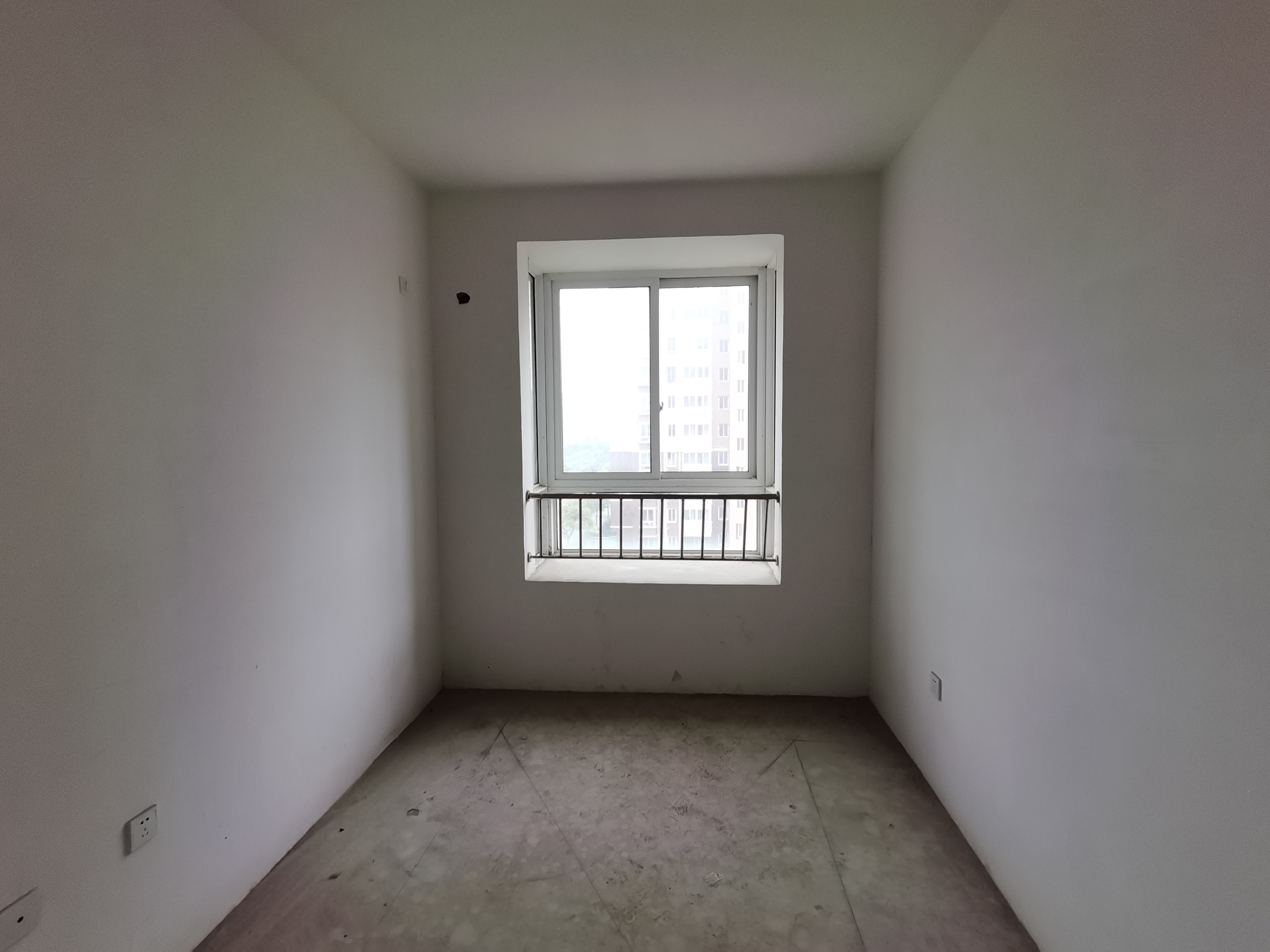 天熹苑 3室2厅1卫 108m&sup2;