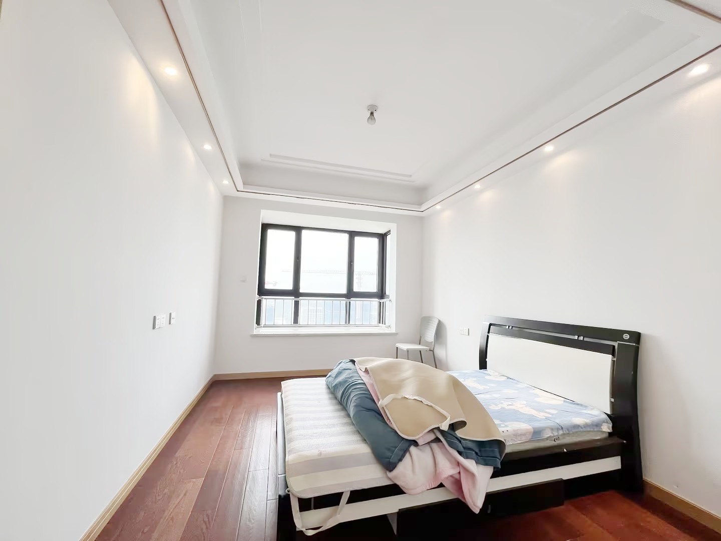 中南世纪花城三期 3室2厅2卫 133m²