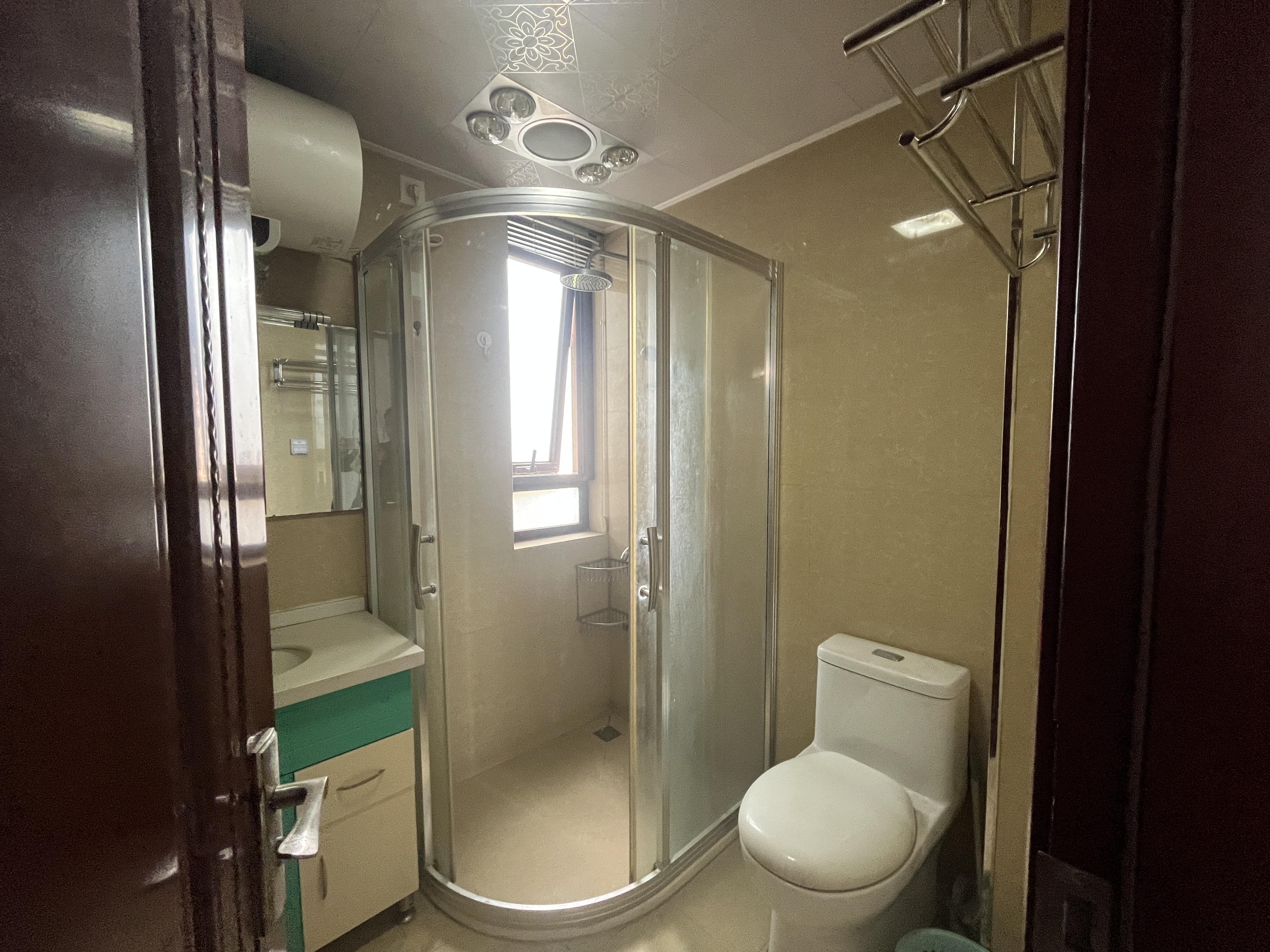 华强城 2室1厅1卫 86m&sup2;