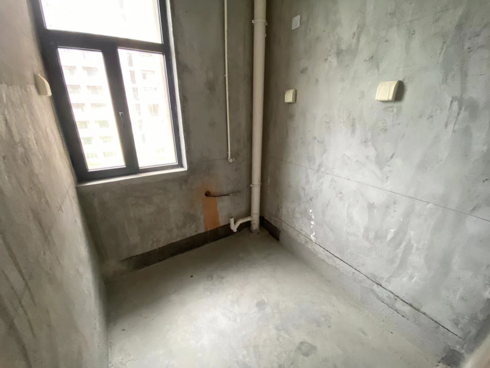 华山花苑六期 2室2厅1卫 73m&sup2;