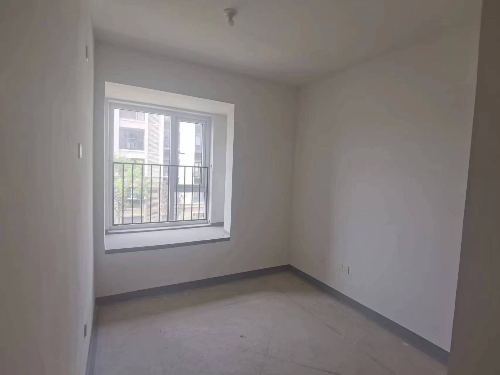 金地繁茂里 4室2厅2卫 118m&sup2;