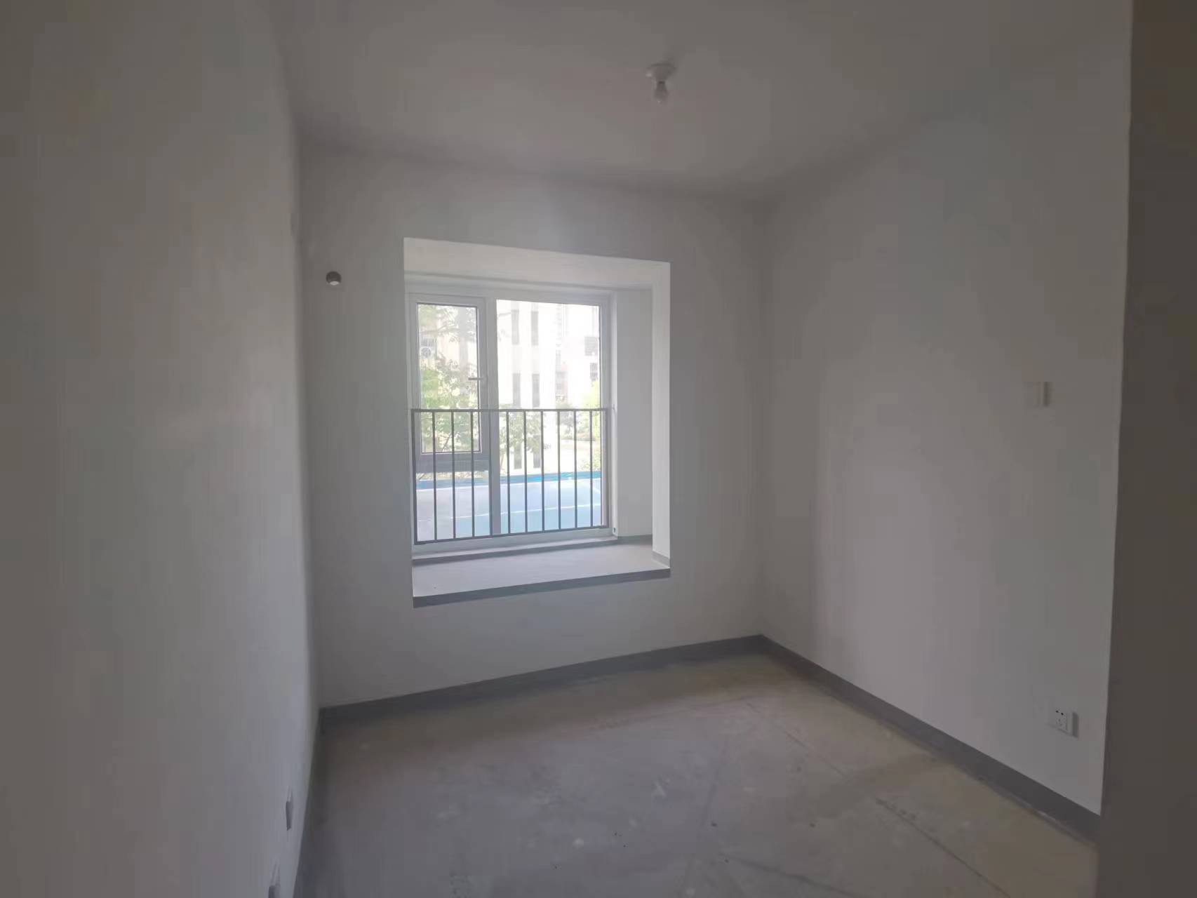 金地繁茂里 3室2厅2卫 118m&sup2;