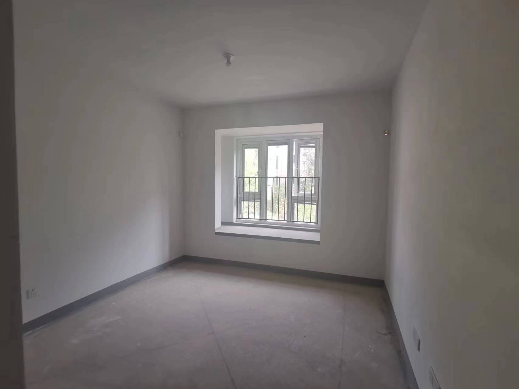 金地繁茂里 3室2厅2卫 118m&sup2;