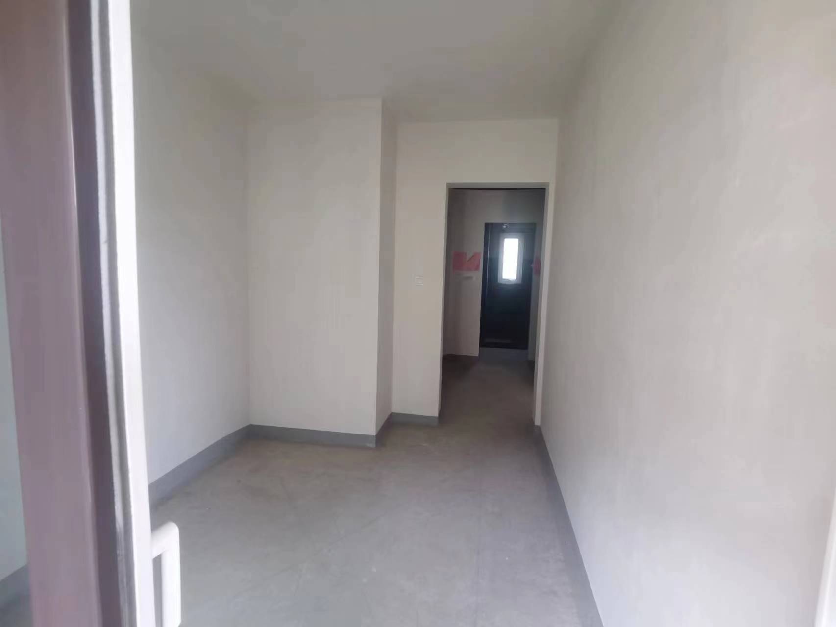 金地繁茂里 3室2厅2卫 96m&sup2;