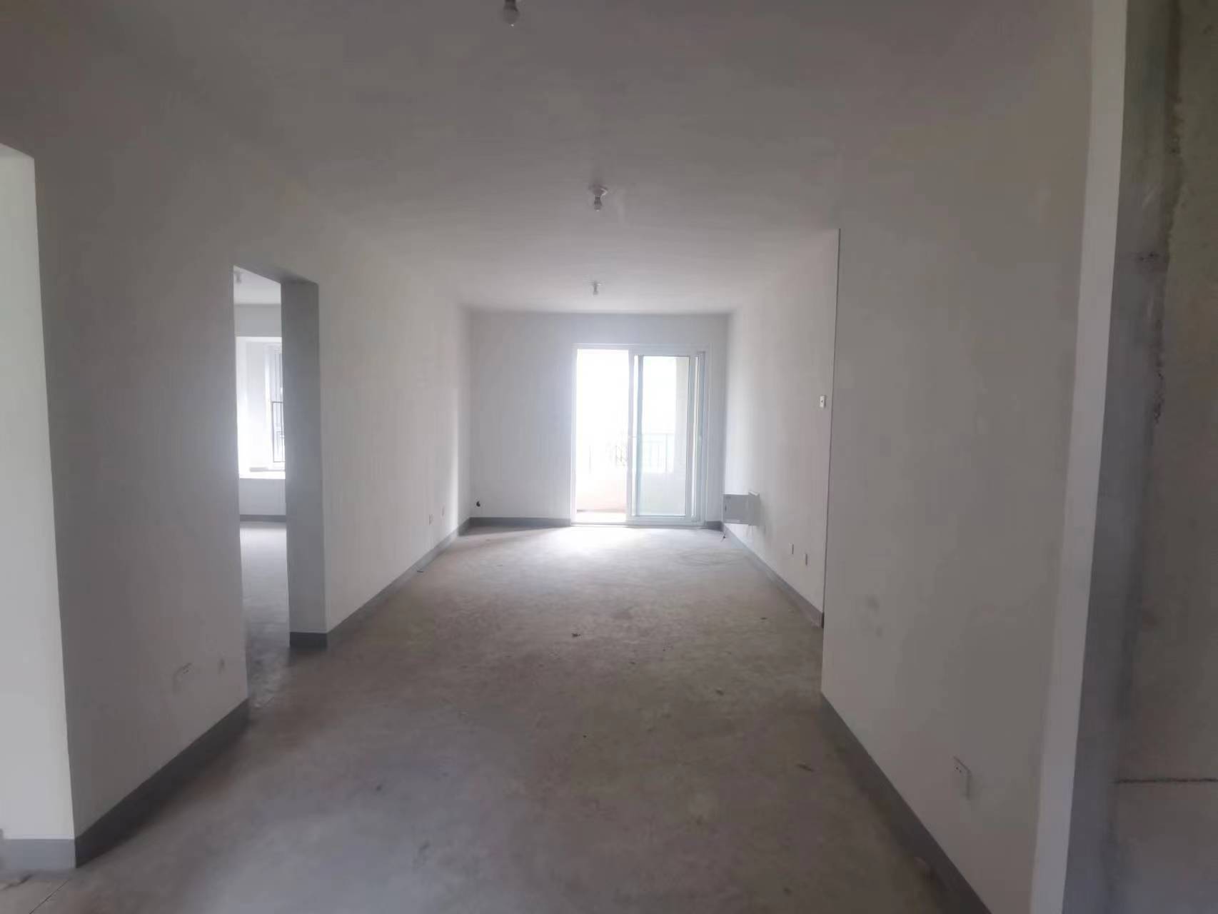 金地繁茂里 3室2厅2卫 96m&sup2;