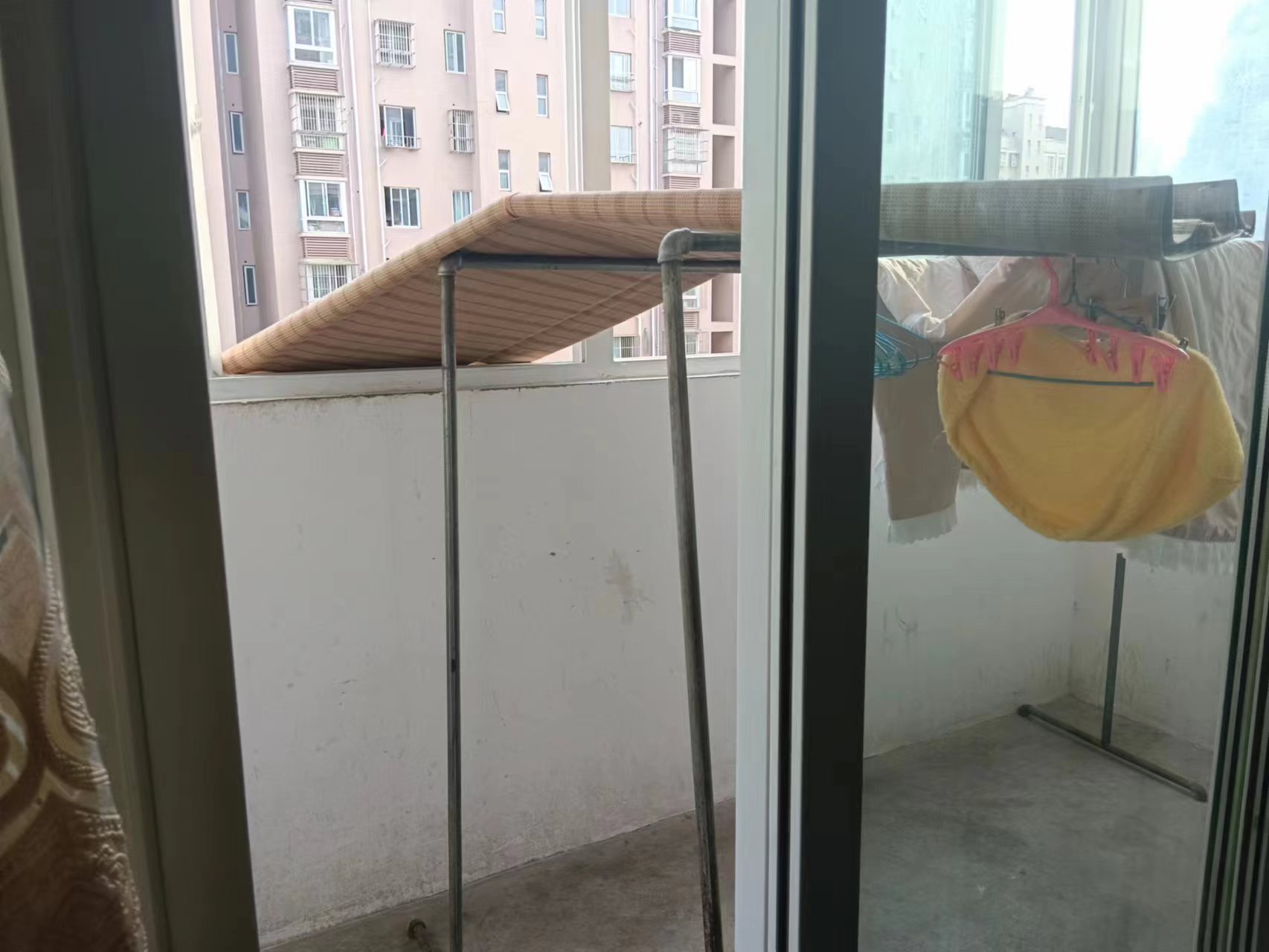 天熹苑 2室2厅1卫 98m&sup2;
