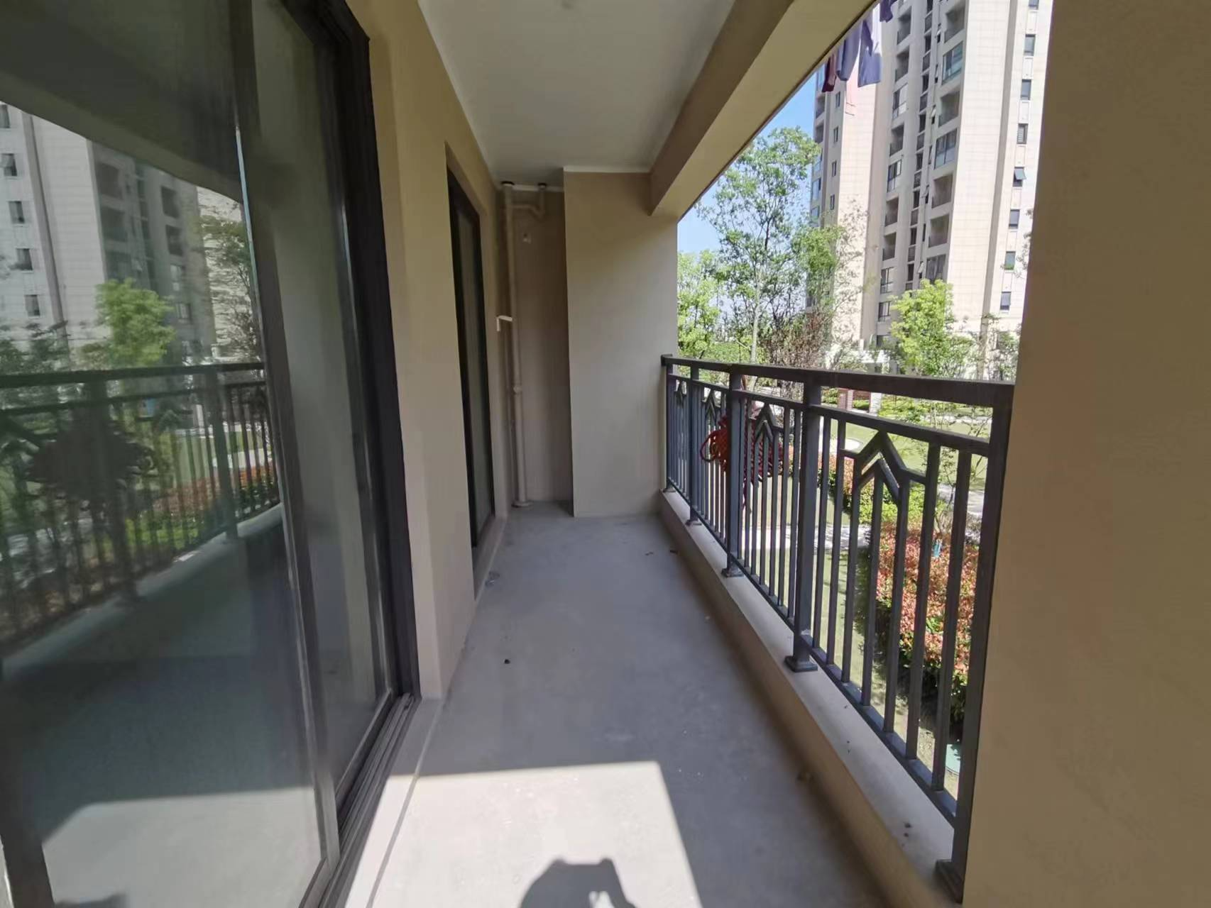 招商新城雍景湾 3室2厅1卫 93m&sup2;