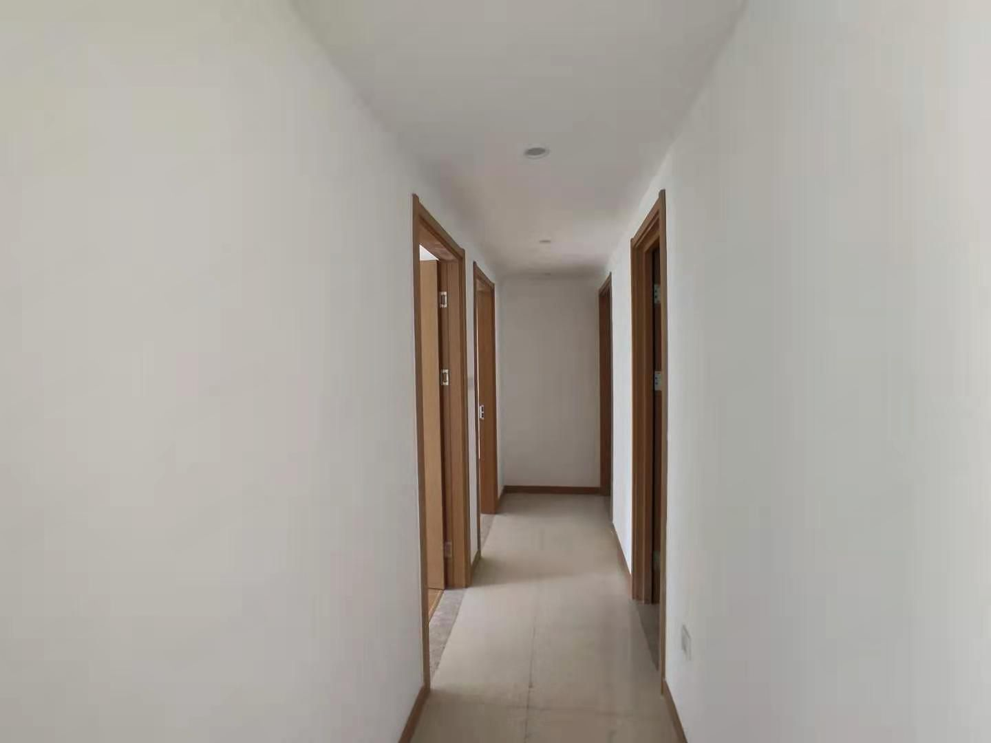 绿地新里城 3室2厅1卫 91m&sup2;