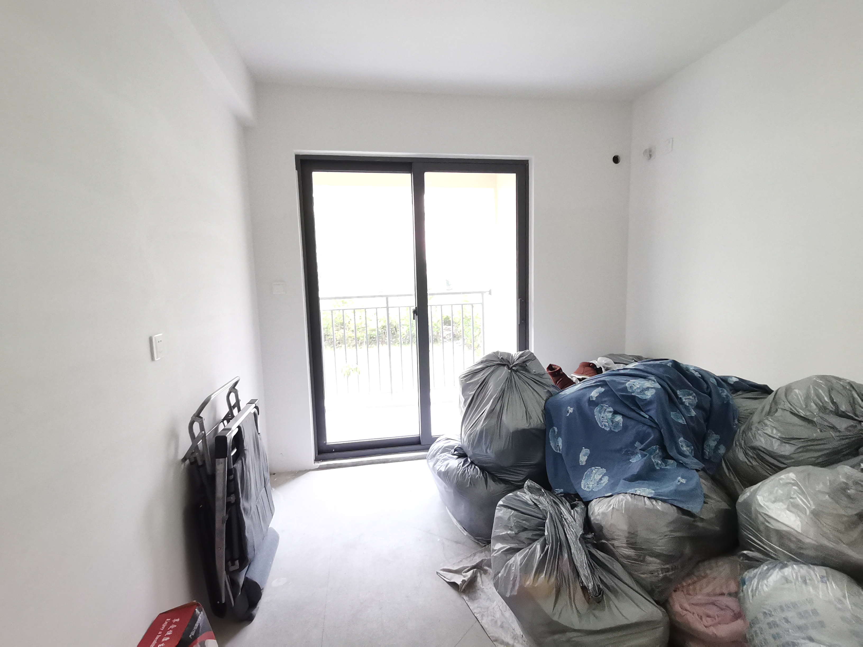 卓越悦宸 3室2厅2卫 98.00m&sup2;