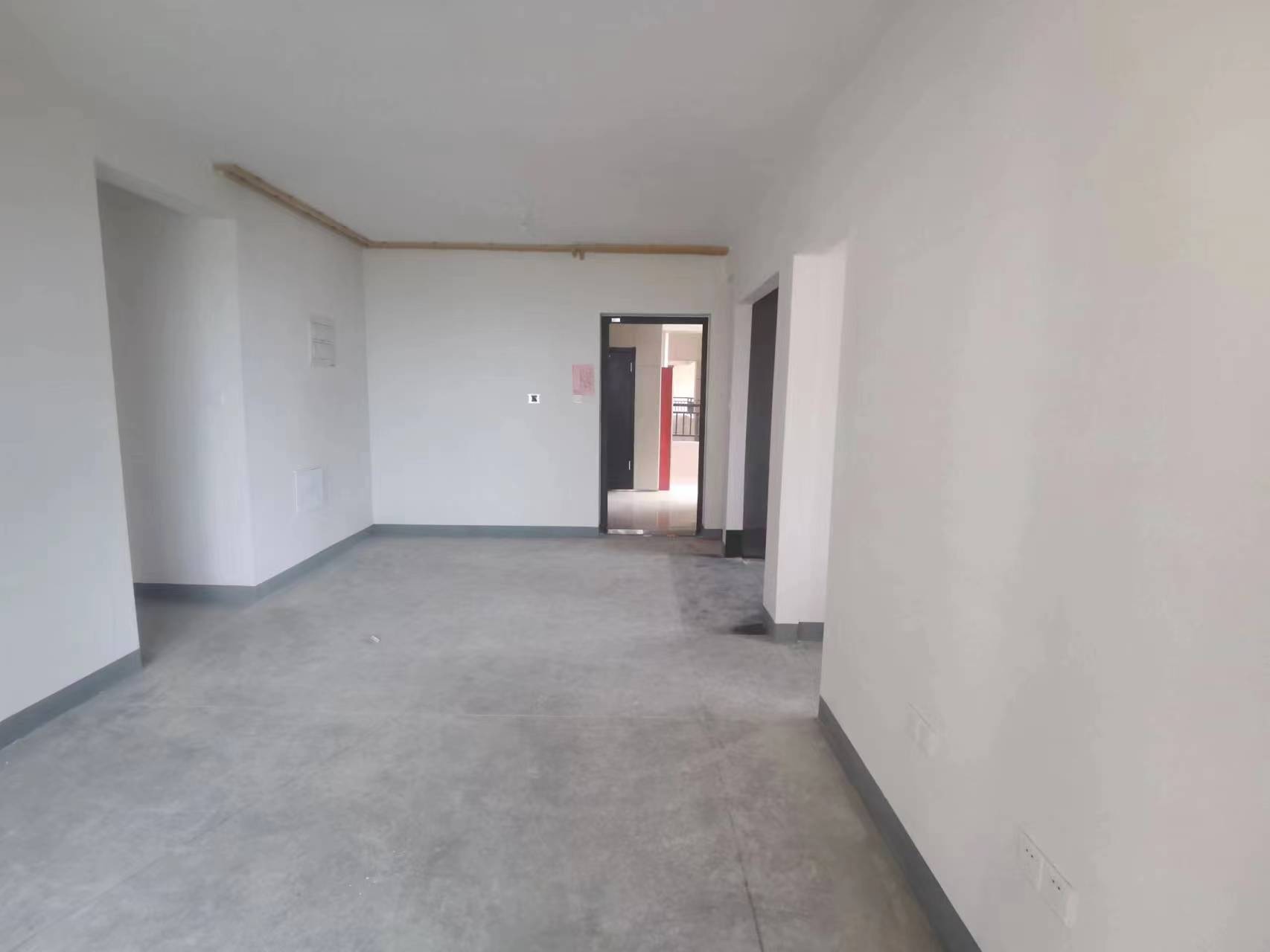 招商新城雍景湾 3室2厅2卫 93m²