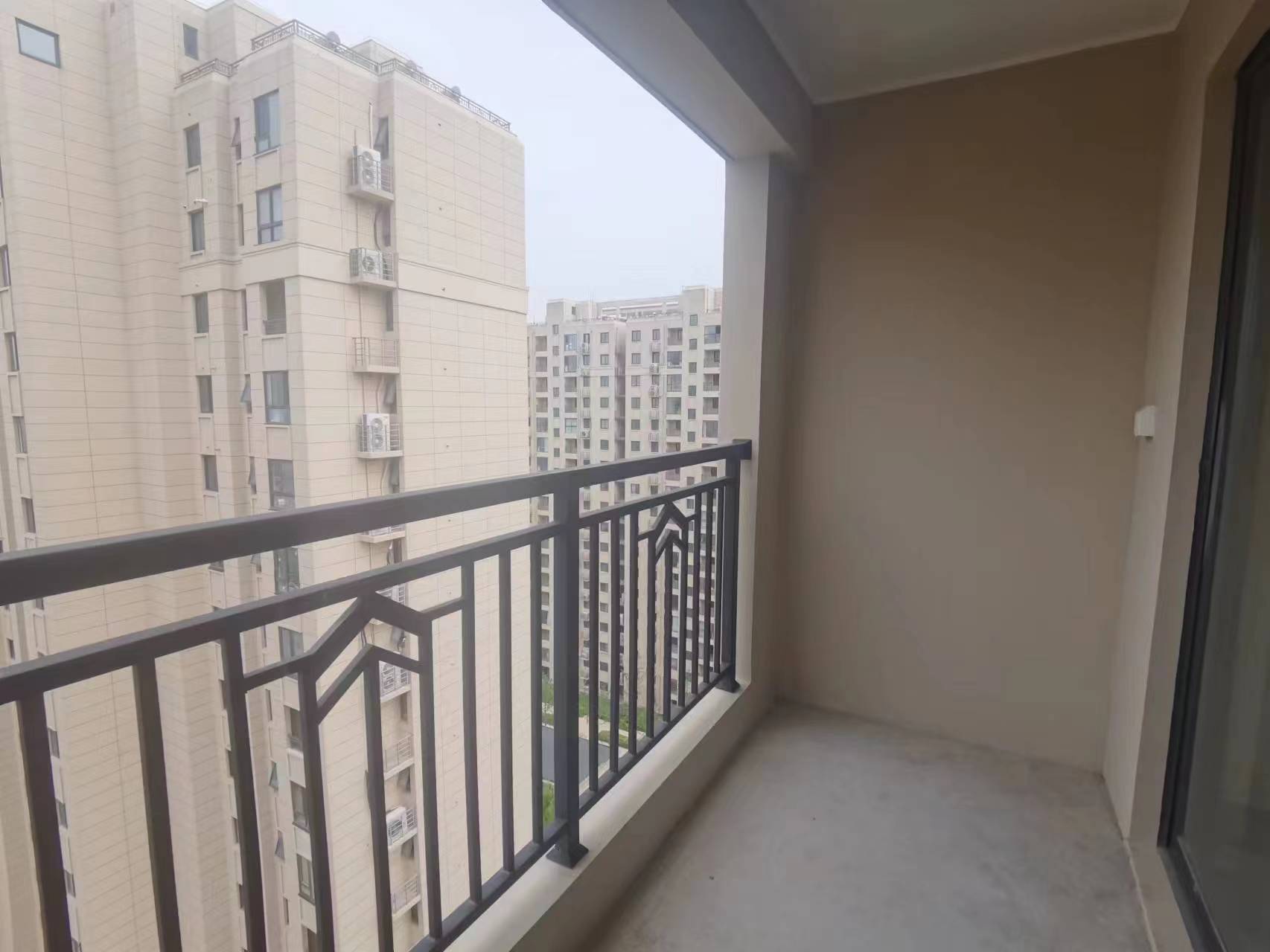 招商新城雍景湾 3室2厅1卫 92m&sup2;