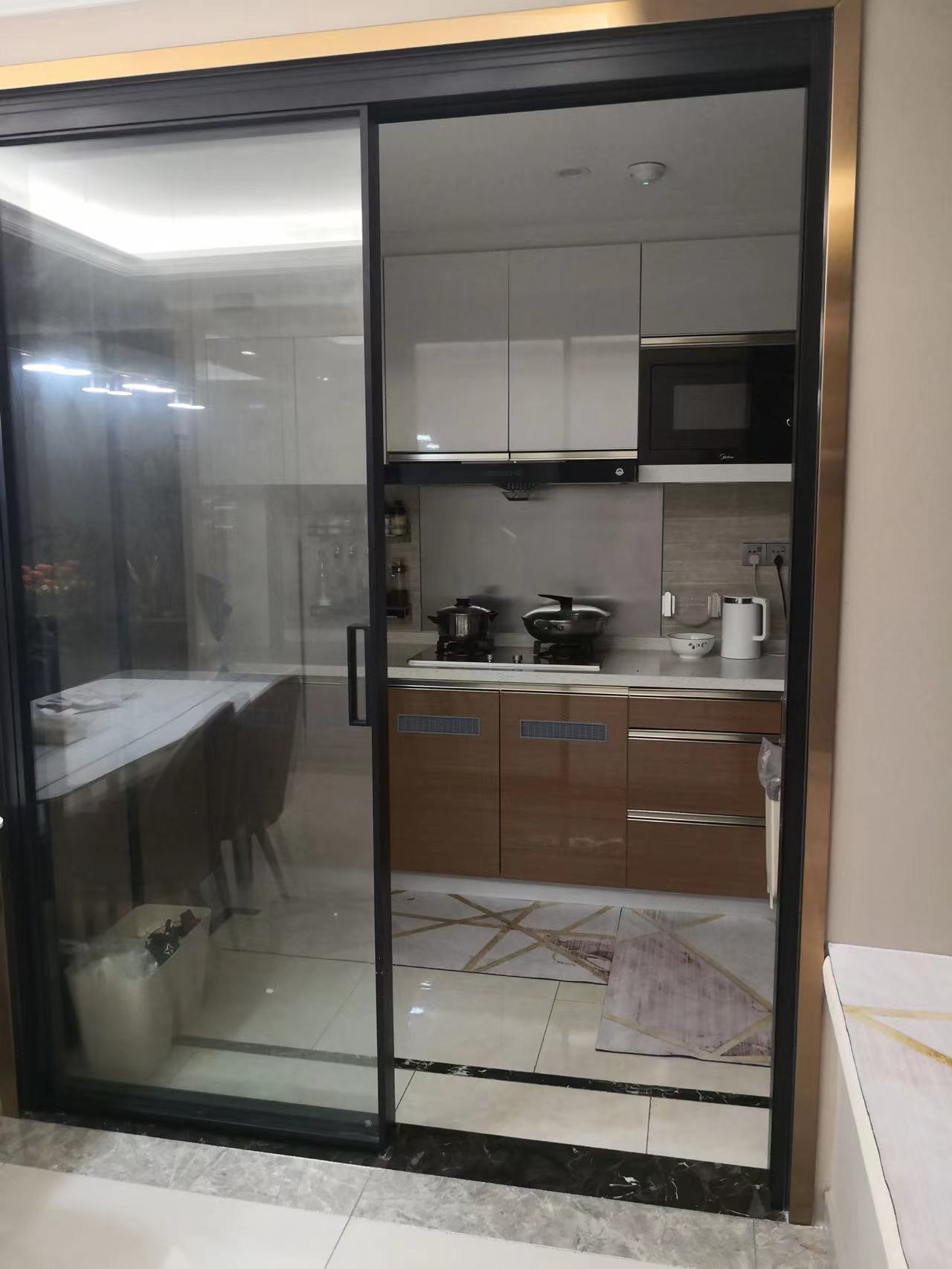 富力院士廷 3室2厅2卫 128m&sup2;