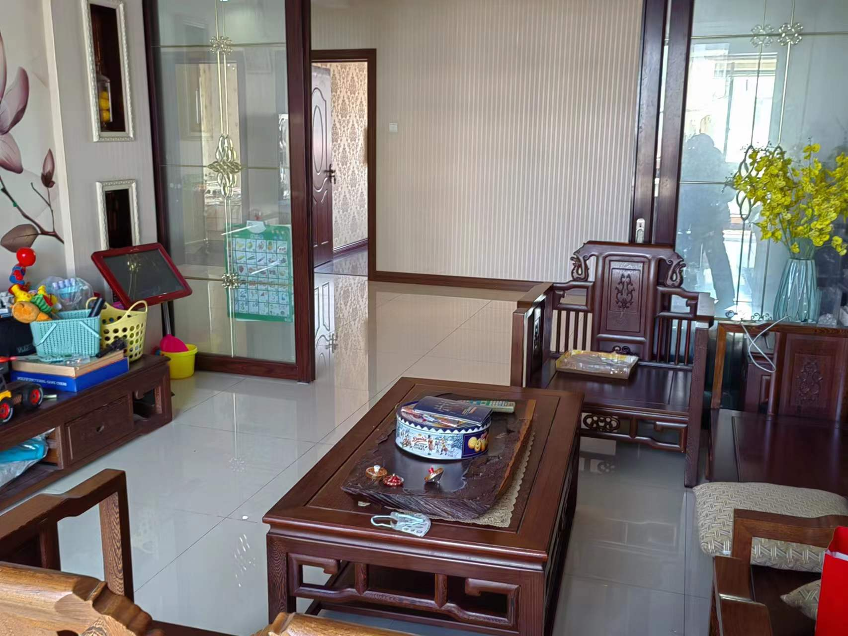 南方公寓 3室2厅1卫 143m&sup2;