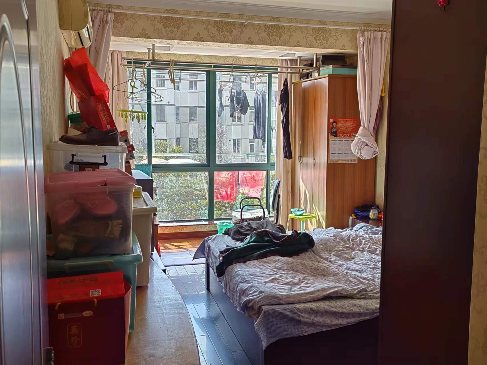 南方公寓 3室2厅1卫 143m&sup2;