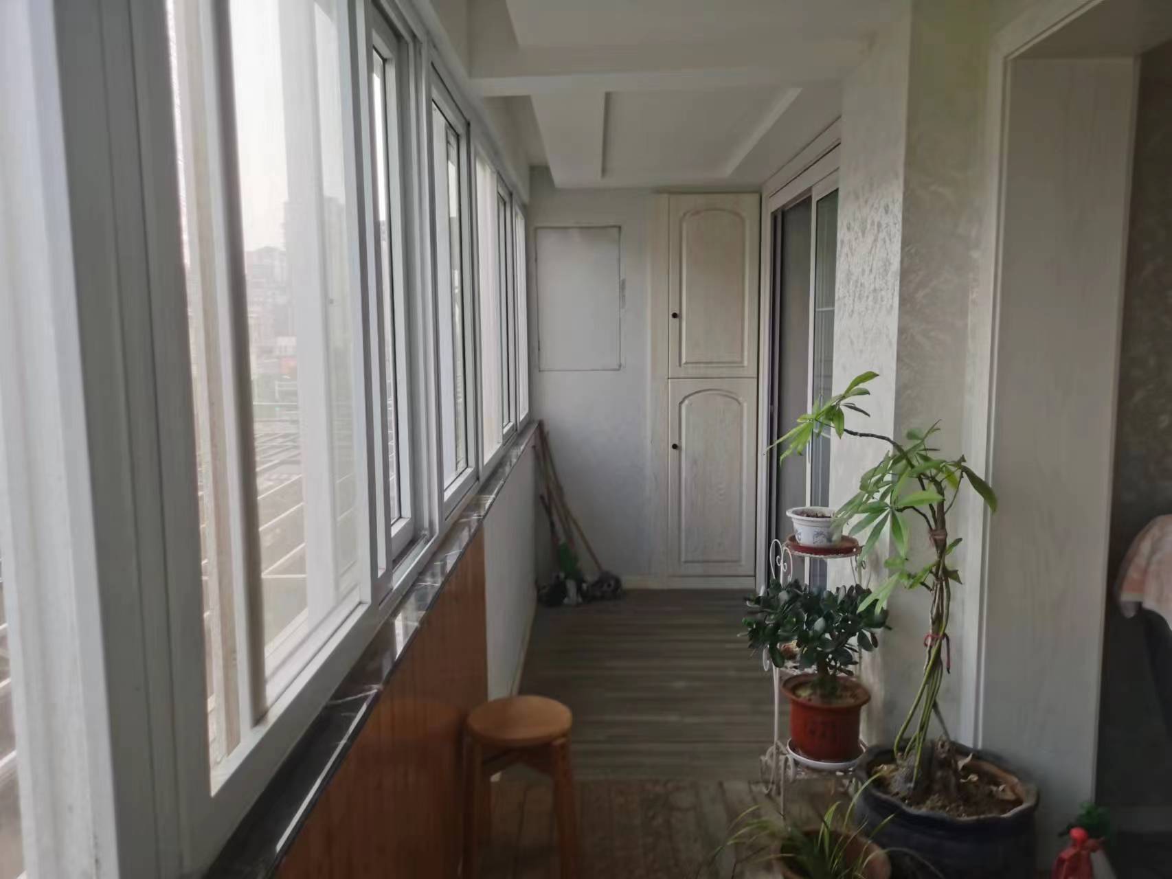 和颐都市绿洲 3室2厅2卫 123.55m&sup2;