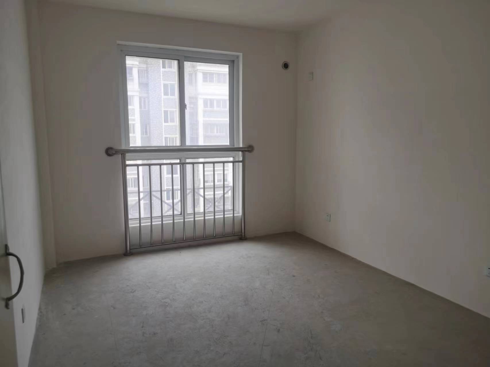 新华北苑 2室2厅1卫 104m&sup2;