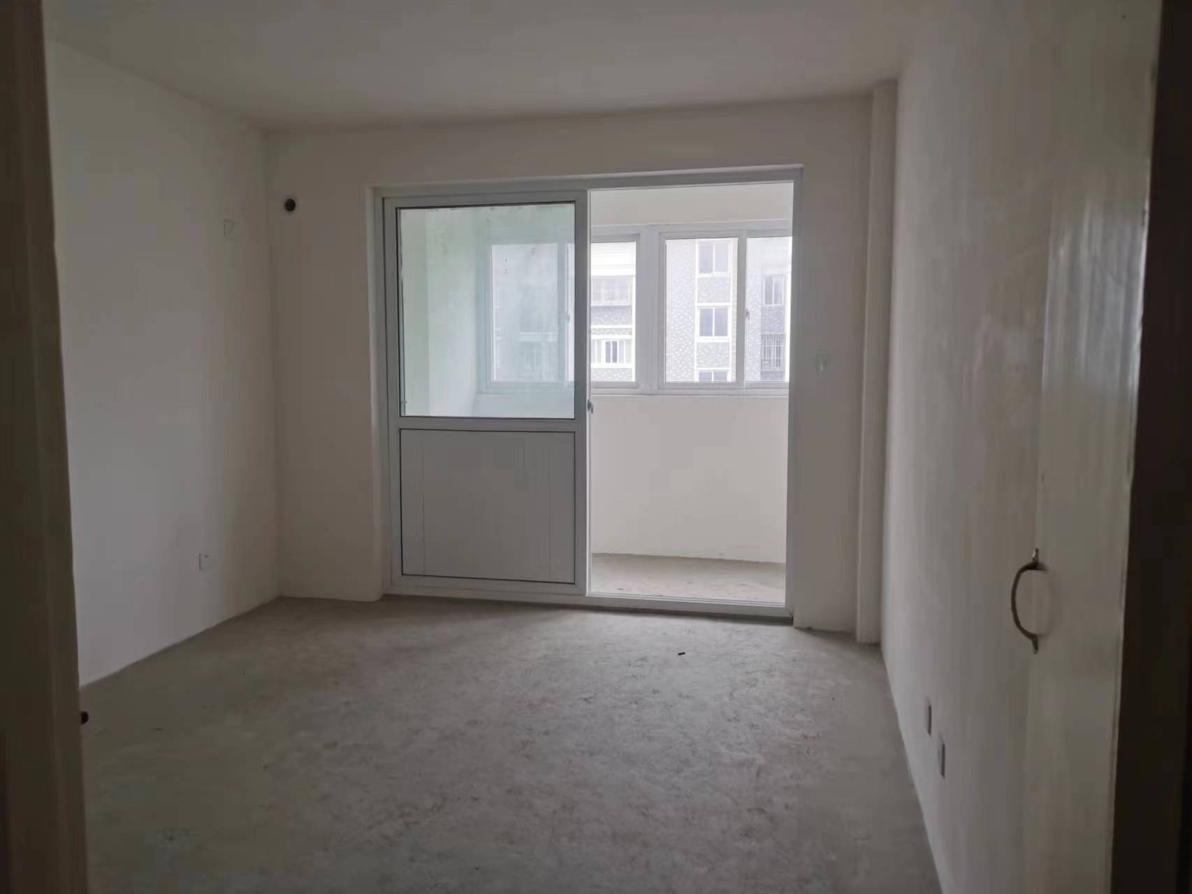 新华北苑 2室2厅1卫 104m&sup2;