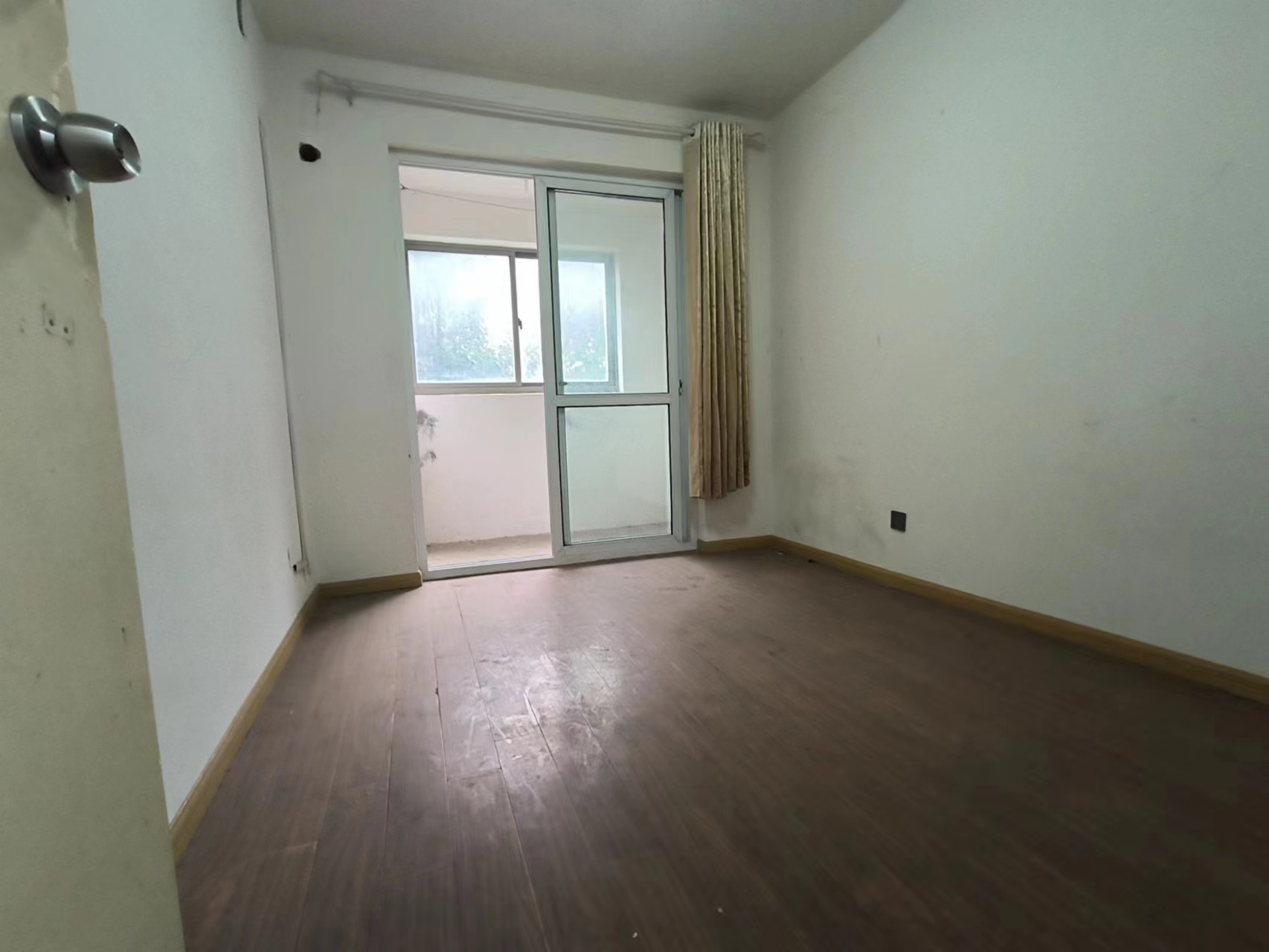 世濠花园 4室2厅2卫 134.00m&sup2;