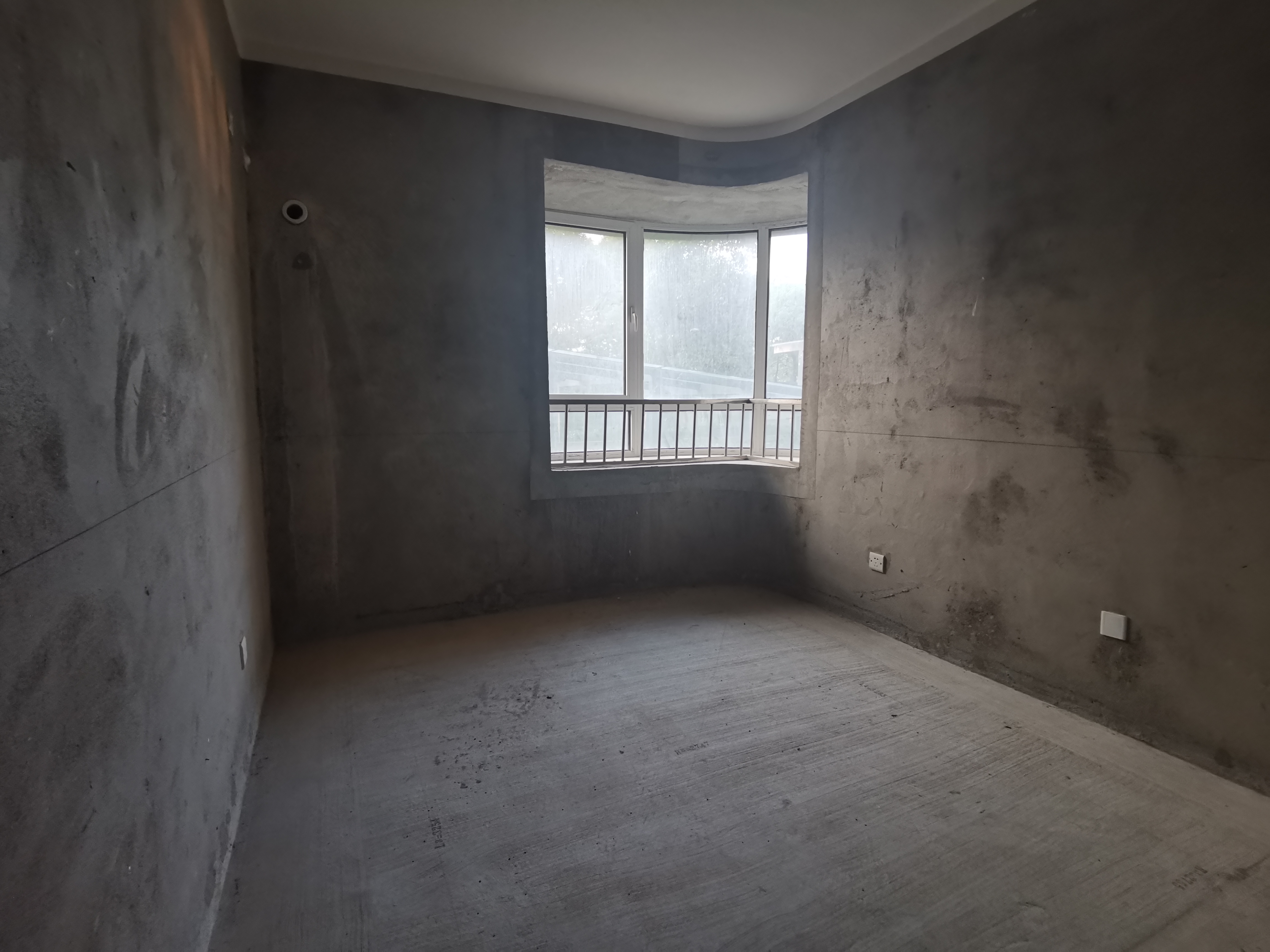 富都豪园 4室2厅2卫 143m&sup2;