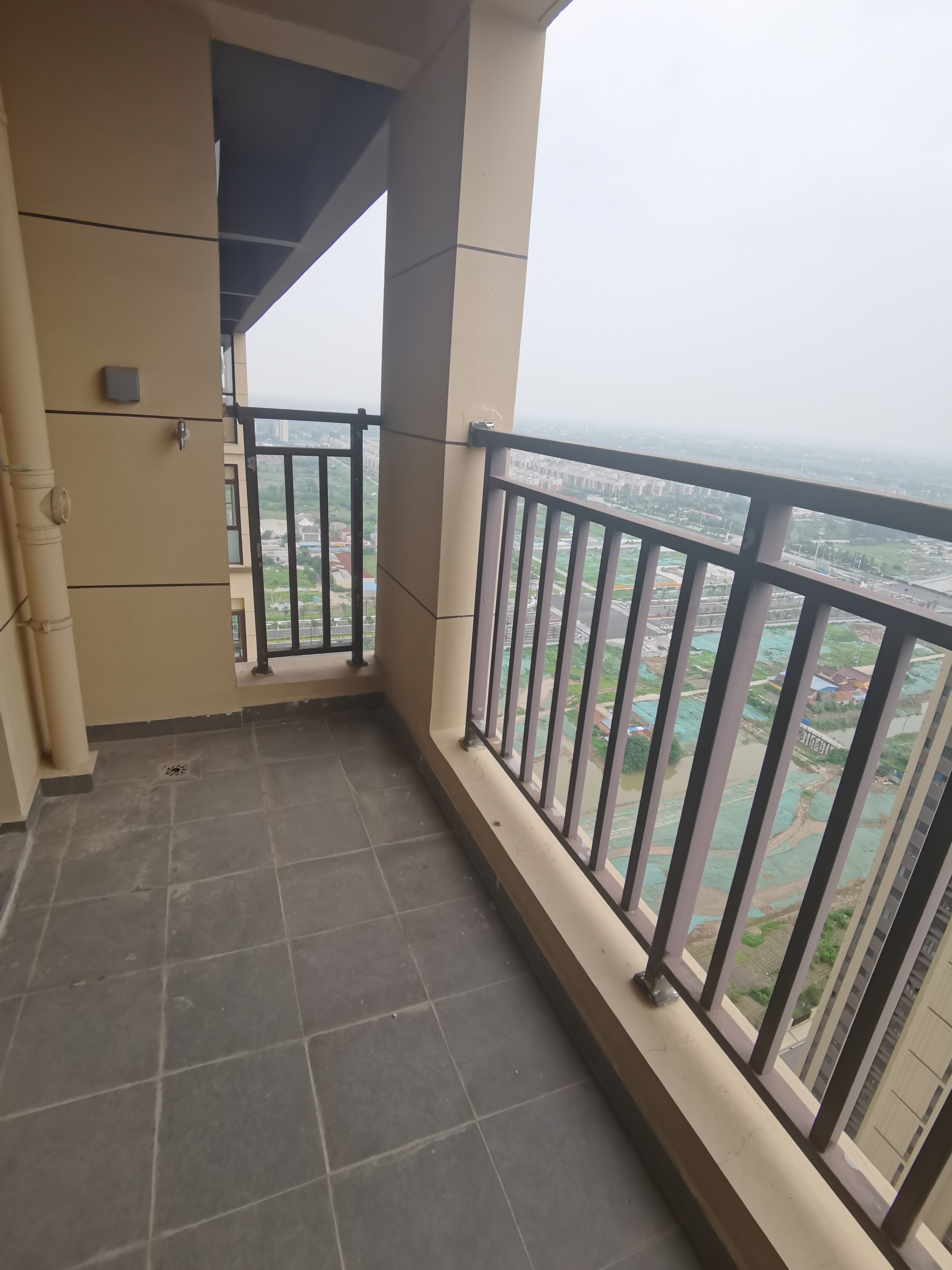 富力院士廷 3室2厅2卫 109m&sup2;