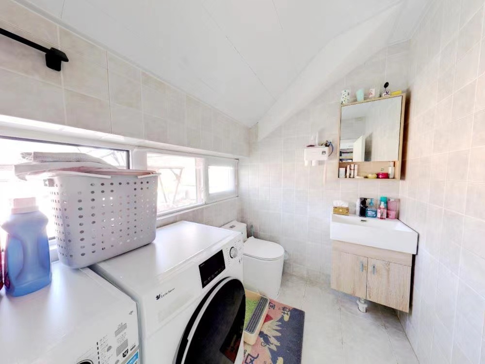 三里墩花苑四期 3室2厅2卫 80m&sup2;