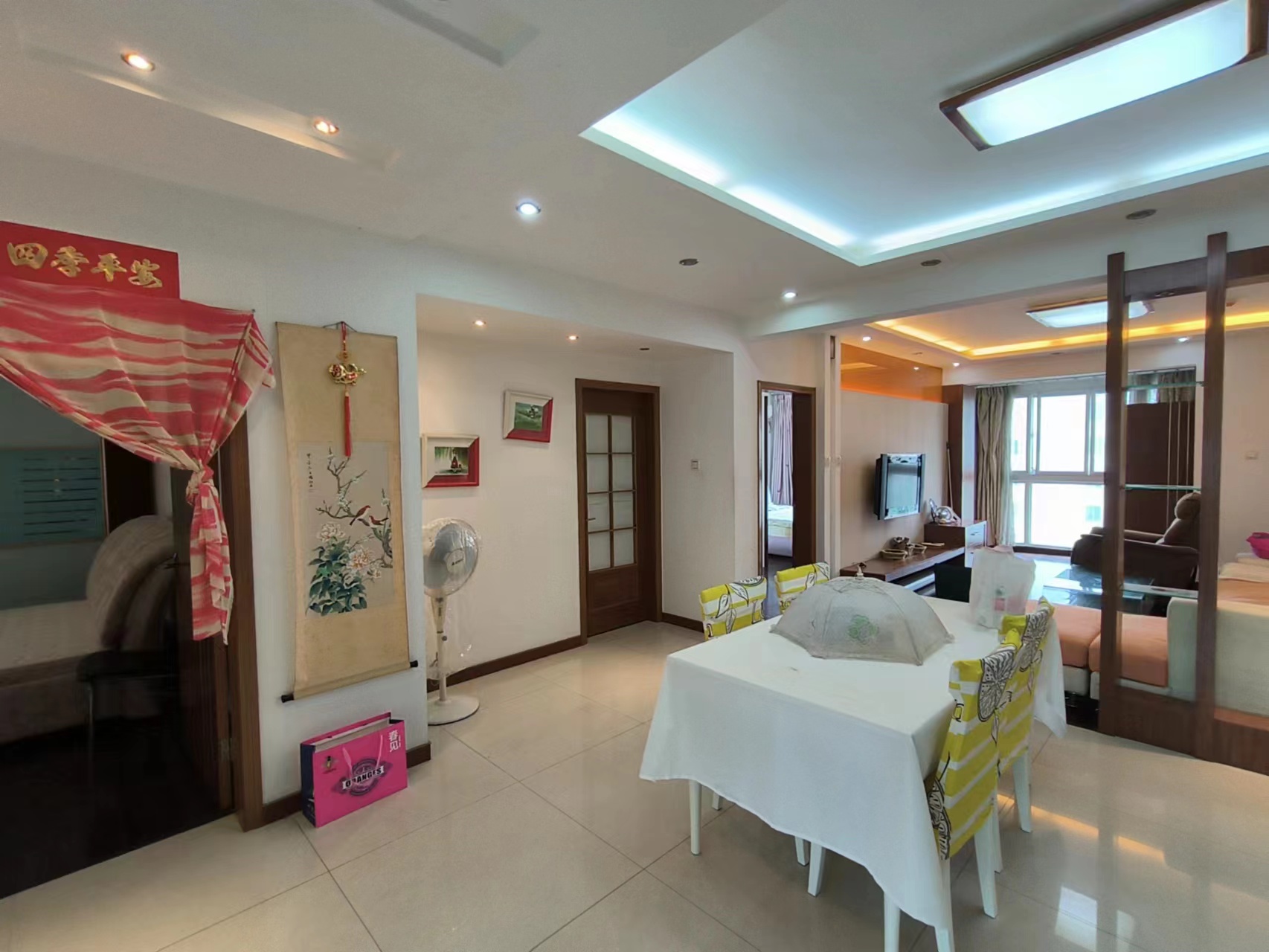 东景新城 3室1厅2卫 69m&sup2;