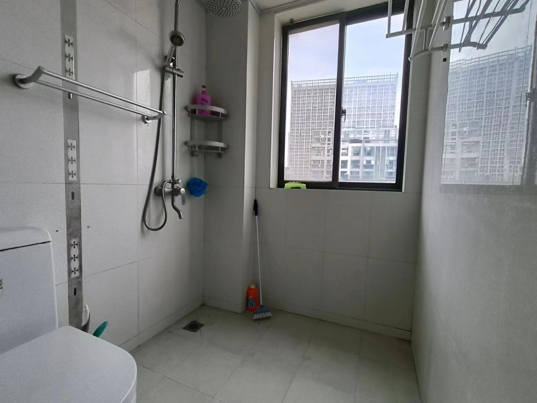 东景新城 3室1厅2卫 69m&sup2;